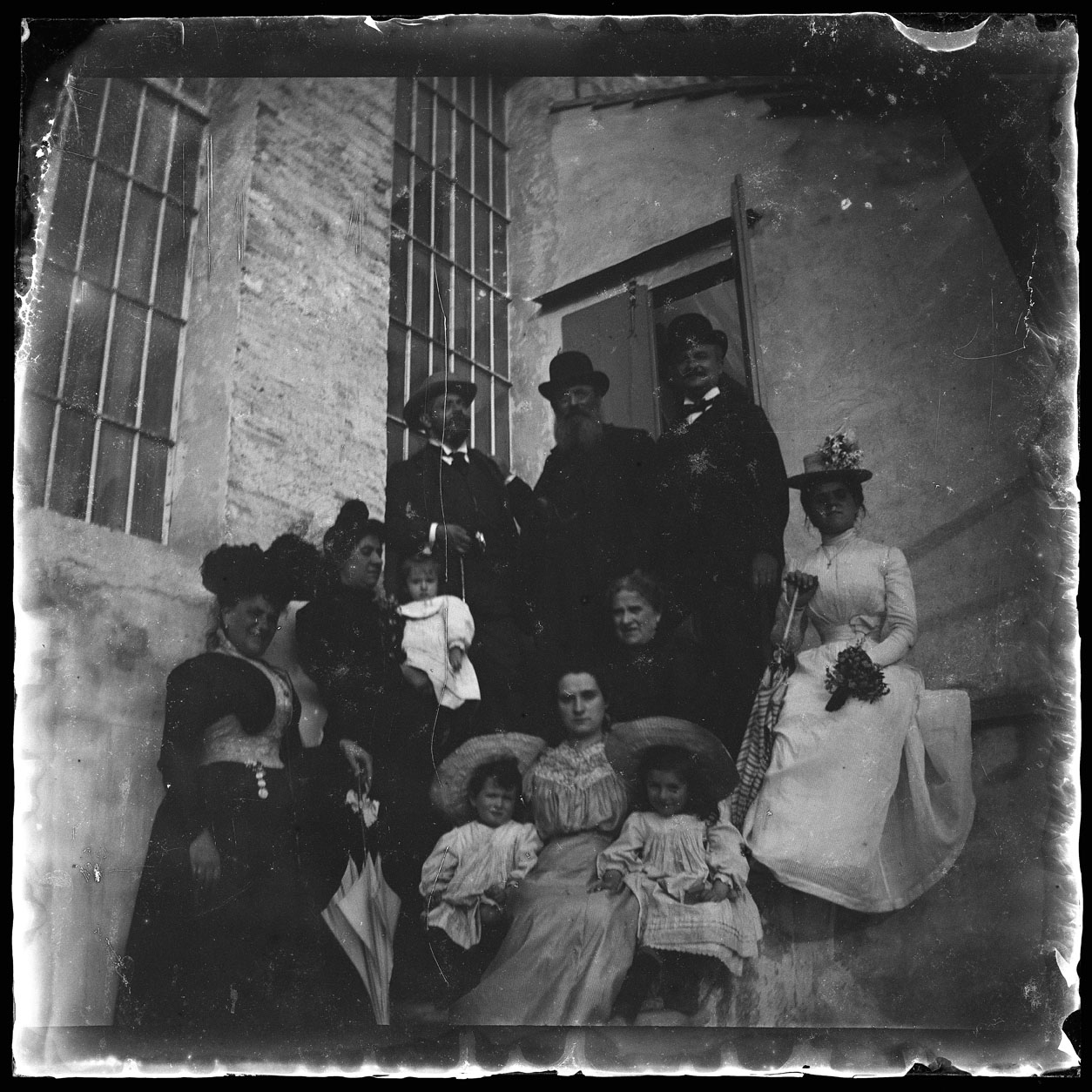 L1757 (negativo) di studio di vetrate artistiche Moretti-Caselli (fine/ inizio XX/ XXI)