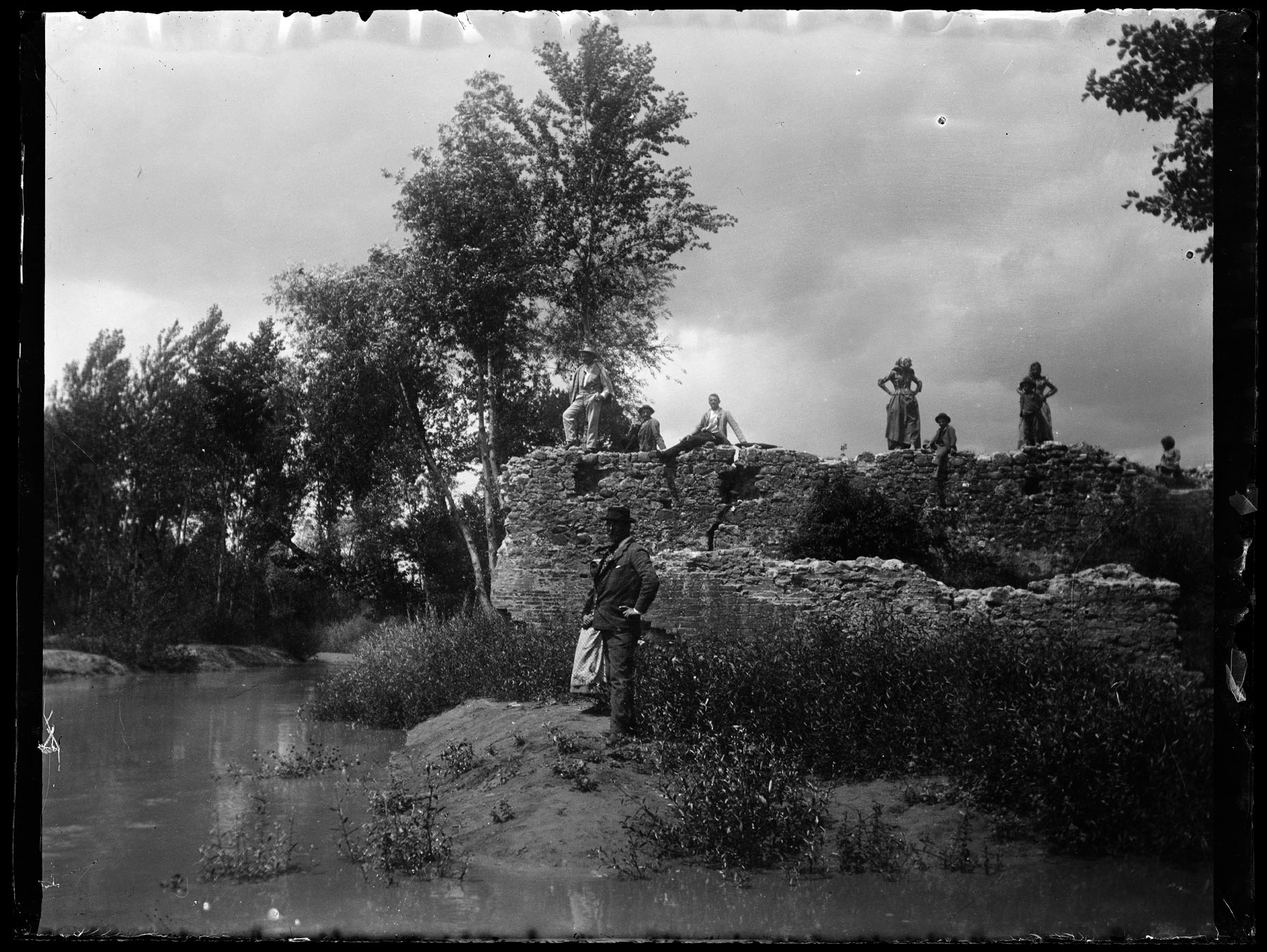 L1751 (negativo) di studio di vetrate artistiche Moretti-Caselli (fine/ inizio XX/ XXI)