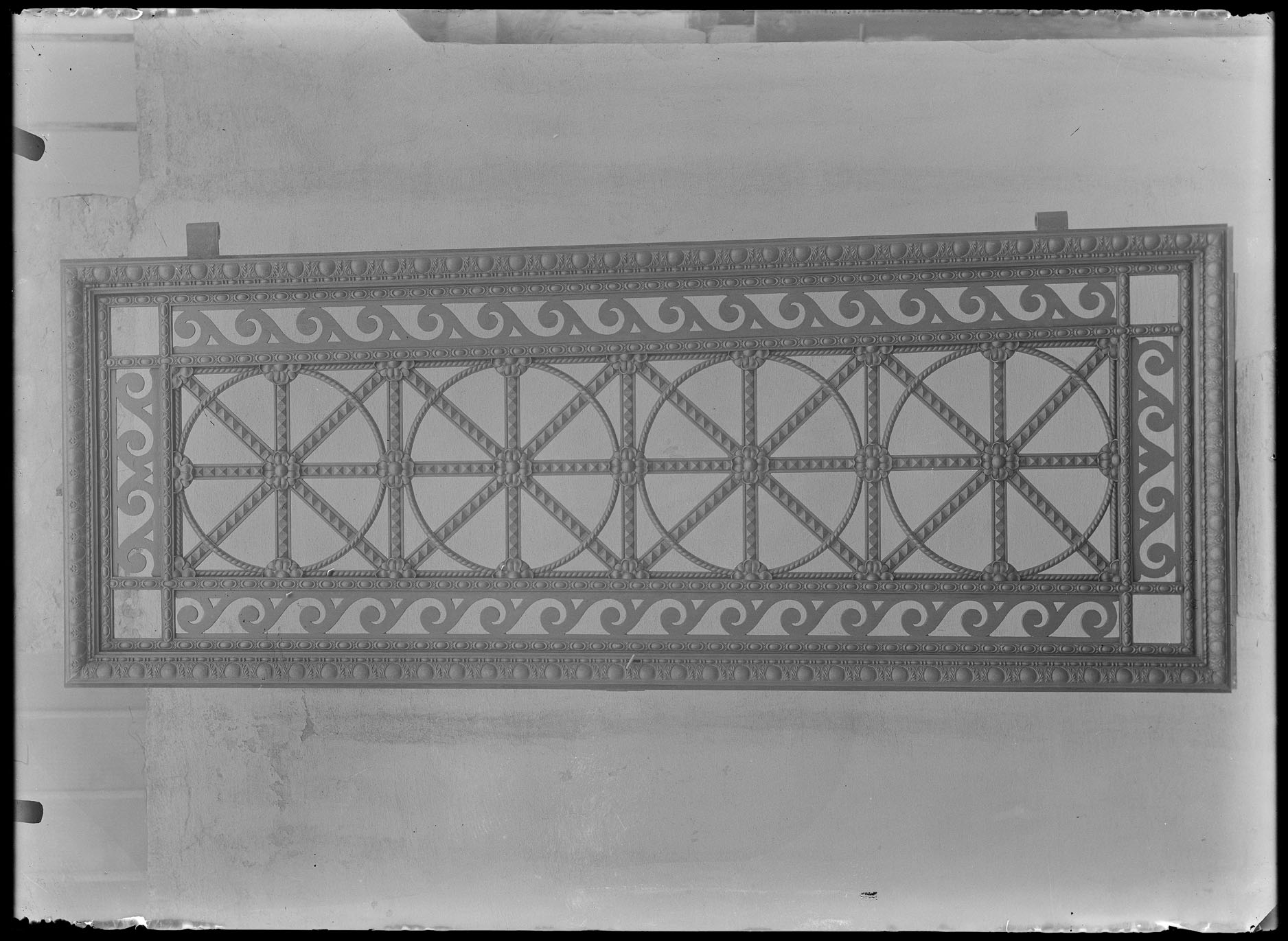 L1649 (negativo) di studio di vetrate artistiche Moretti-Caselli (fine/ inizio XX/ XXI)