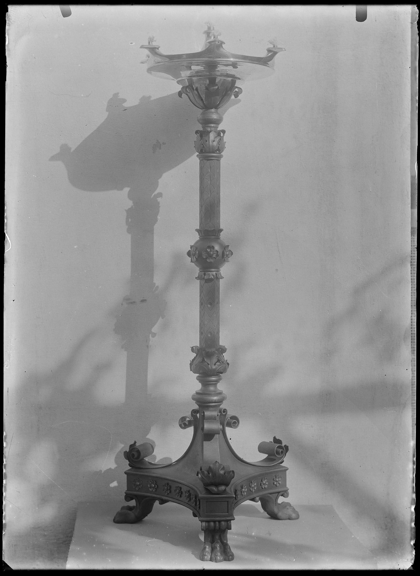 L1636 (negativo) di studio di vetrate artistiche Moretti-Caselli (fine/ inizio XX/ XXI)