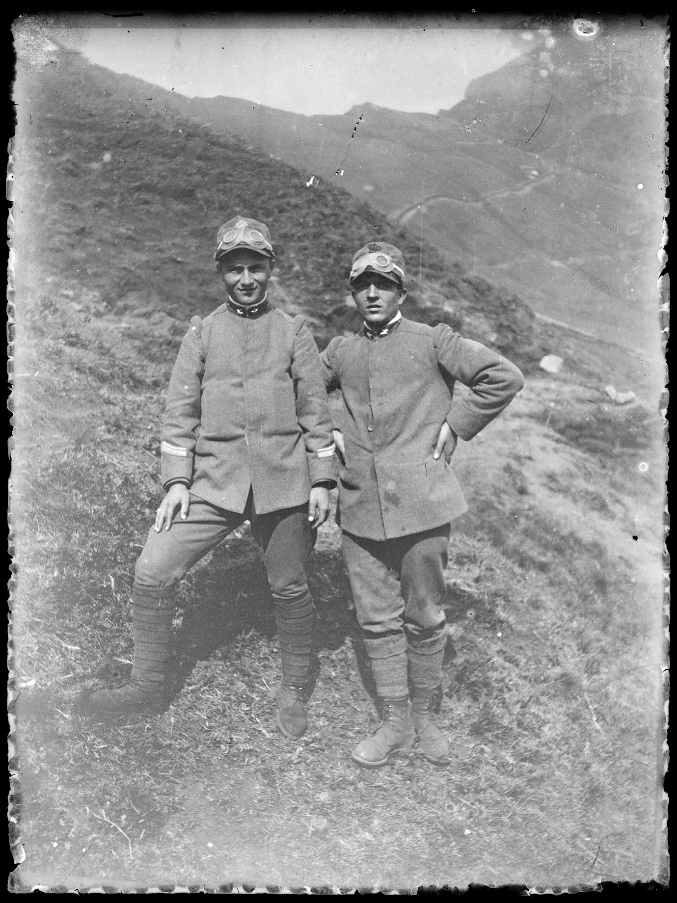 L1808 (negativo) di studio di vetrate artistiche Moretti-Caselli (fine/ inizio XX/ XXI)