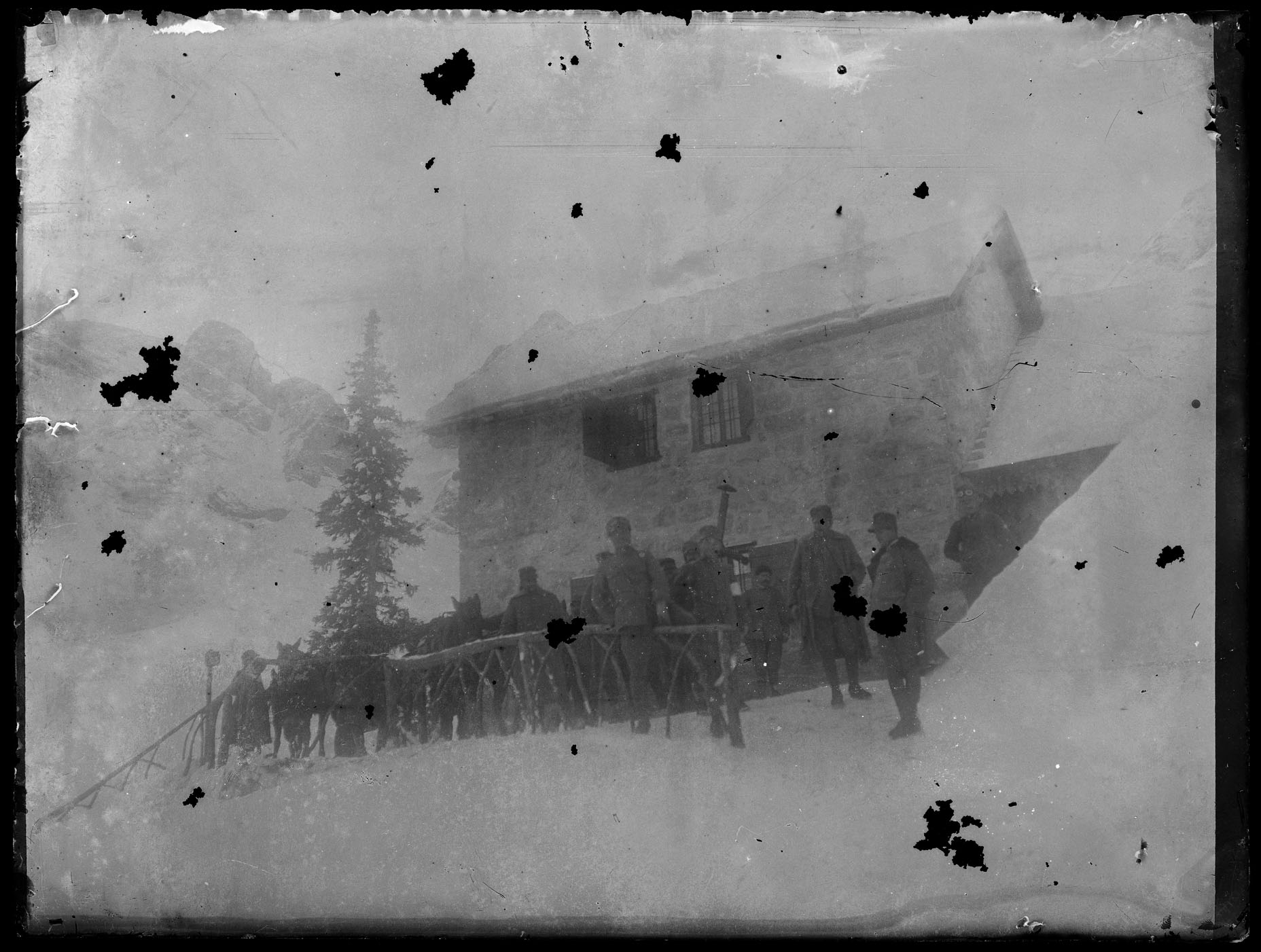 L1813 (negativo) di studio di vetrate artistiche Moretti-Caselli (fine/ inizio XX/ XXI)