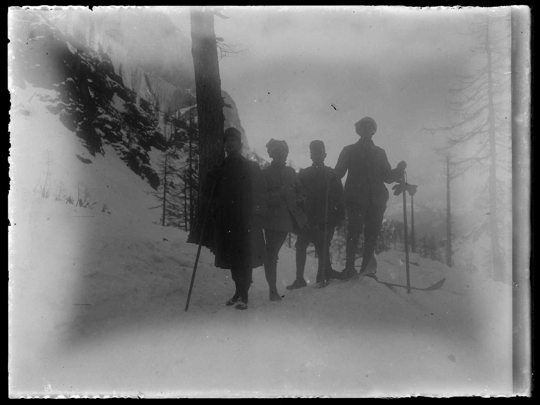 L1814 (negativo) di studio di vetrate artistiche Moretti-Caselli (fine/ inizio XX/ XXI)