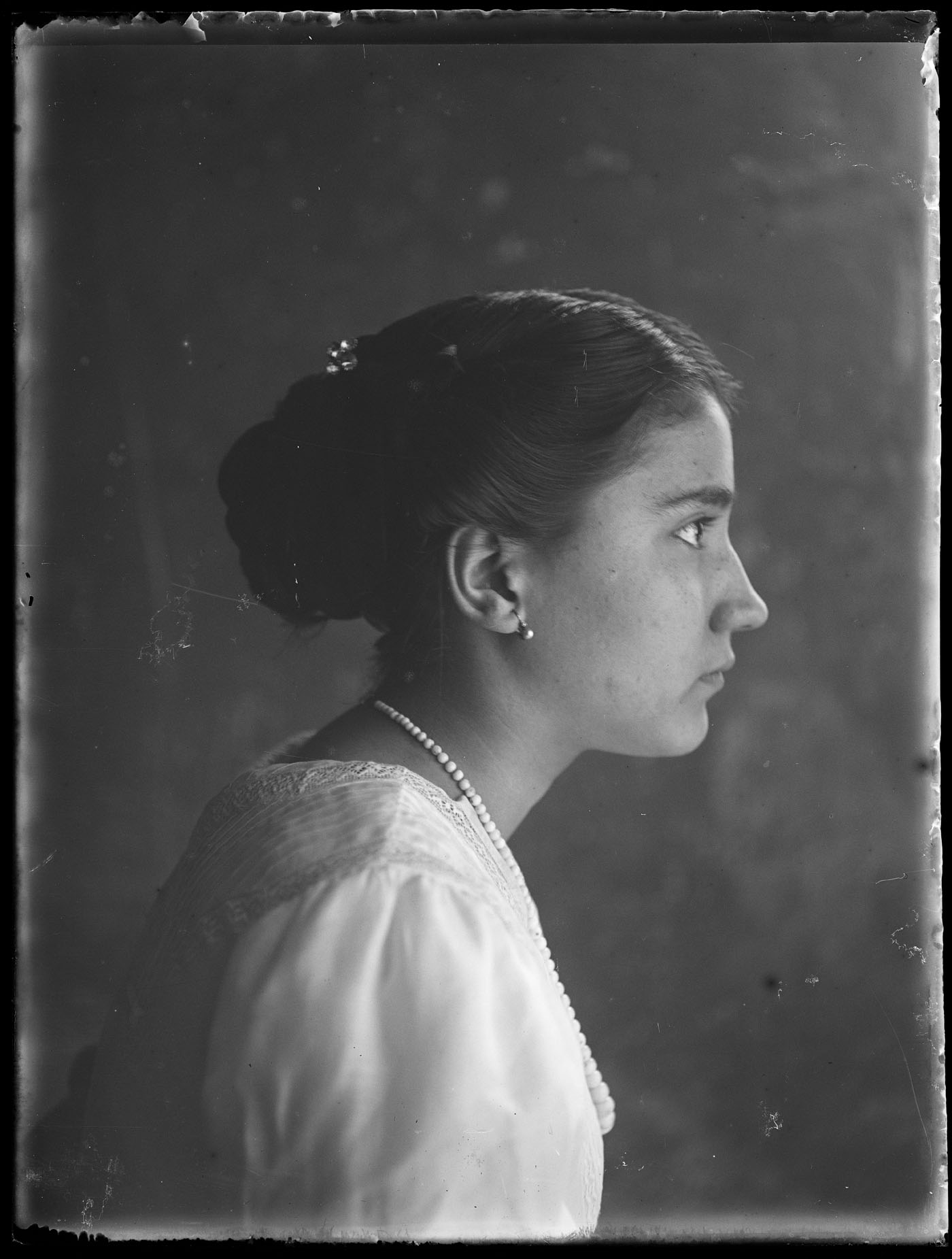 L1974 (negativo) di studio di vetrate artistiche Moretti-Caselli (fine/ inizio XX/ XXI)