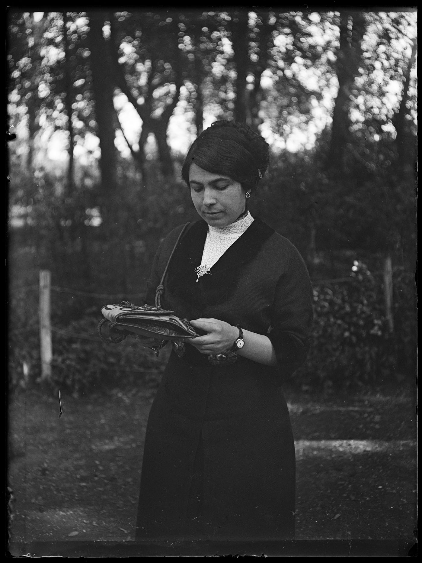 L1979 (negativo) di studio di vetrate artistiche Moretti-Caselli (fine/ inizio XX/ XXI)