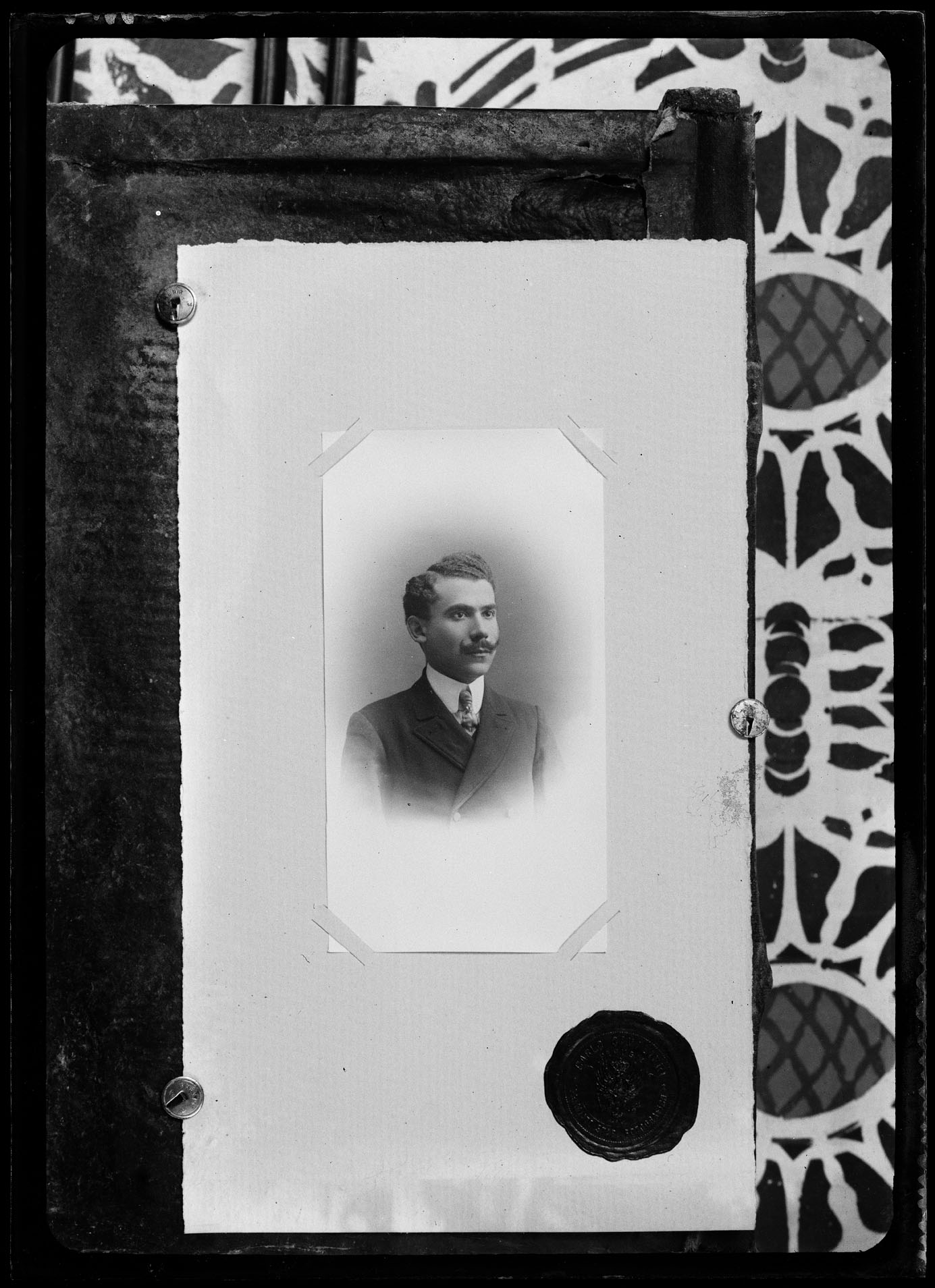 L2106 (negativo) di studio di vetrate artistiche Moretti-Caselli (fine/ inizio XX/ XXI)