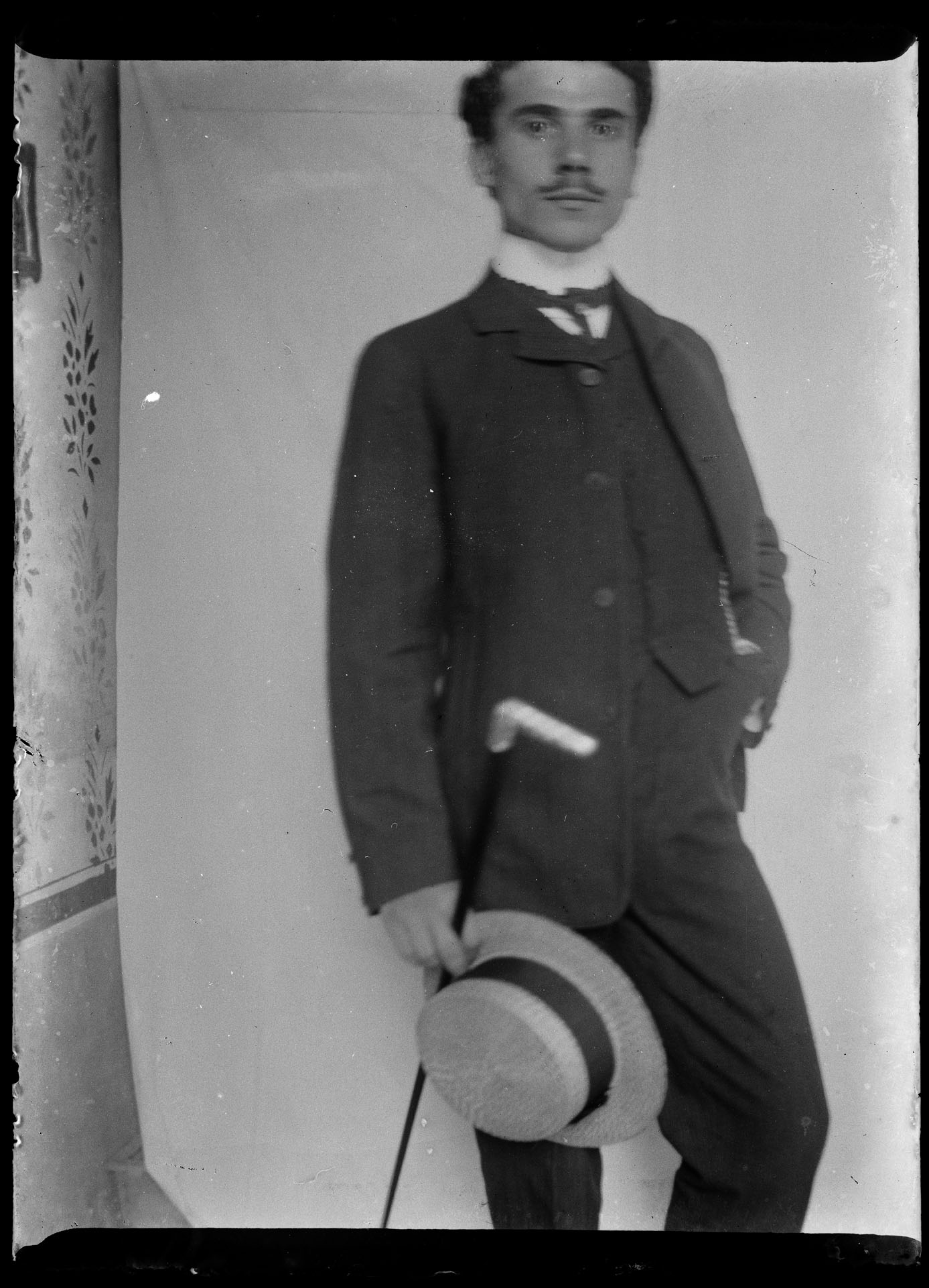 L2130 (negativo) di studio di vetrate artistiche Moretti-Caselli (fine/ inizio XX/ XXI)