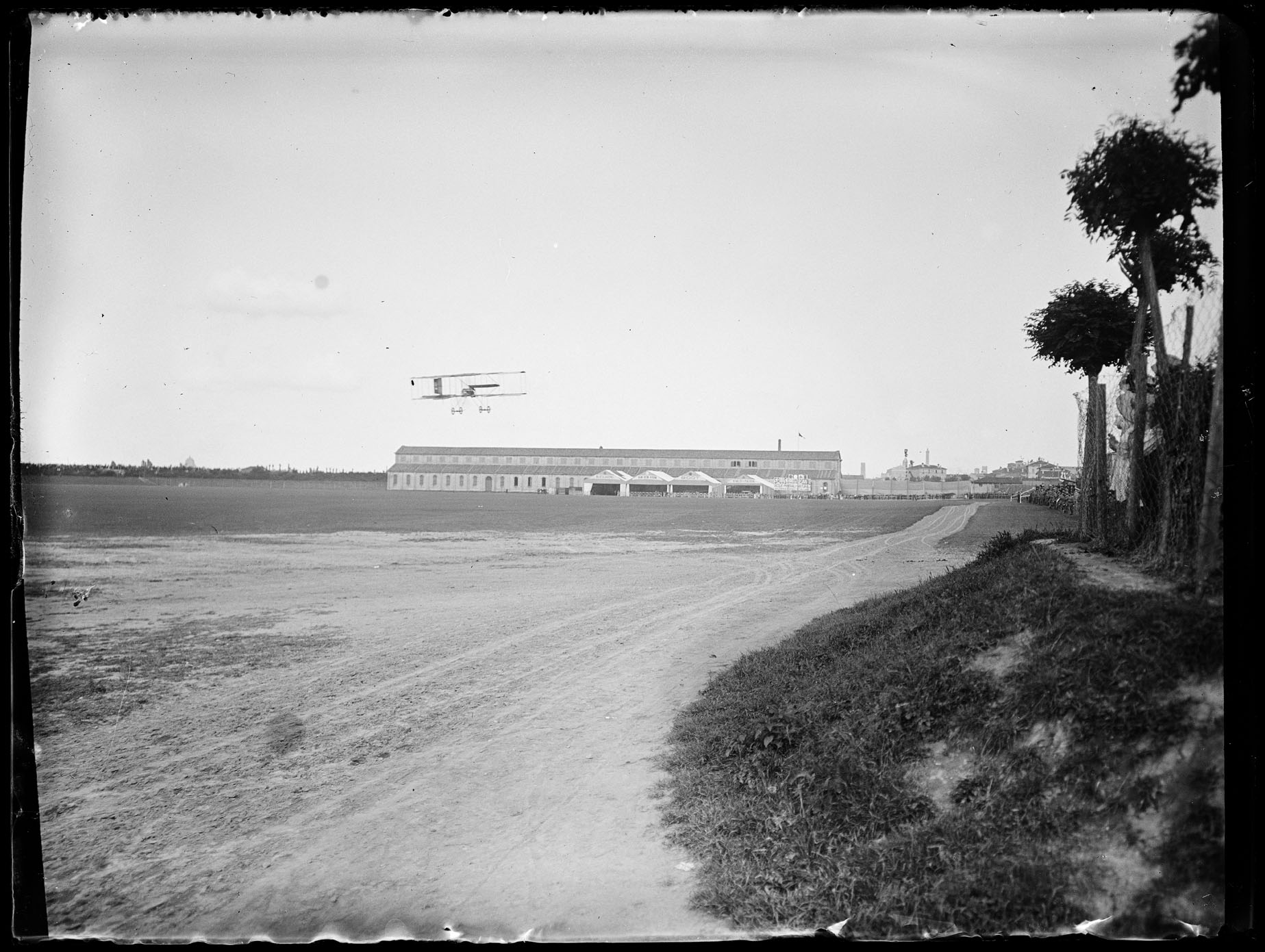 L1820 (negativo) di studio di vetrate artistiche Moretti-Caselli (fine/ inizio XX/ XXI)