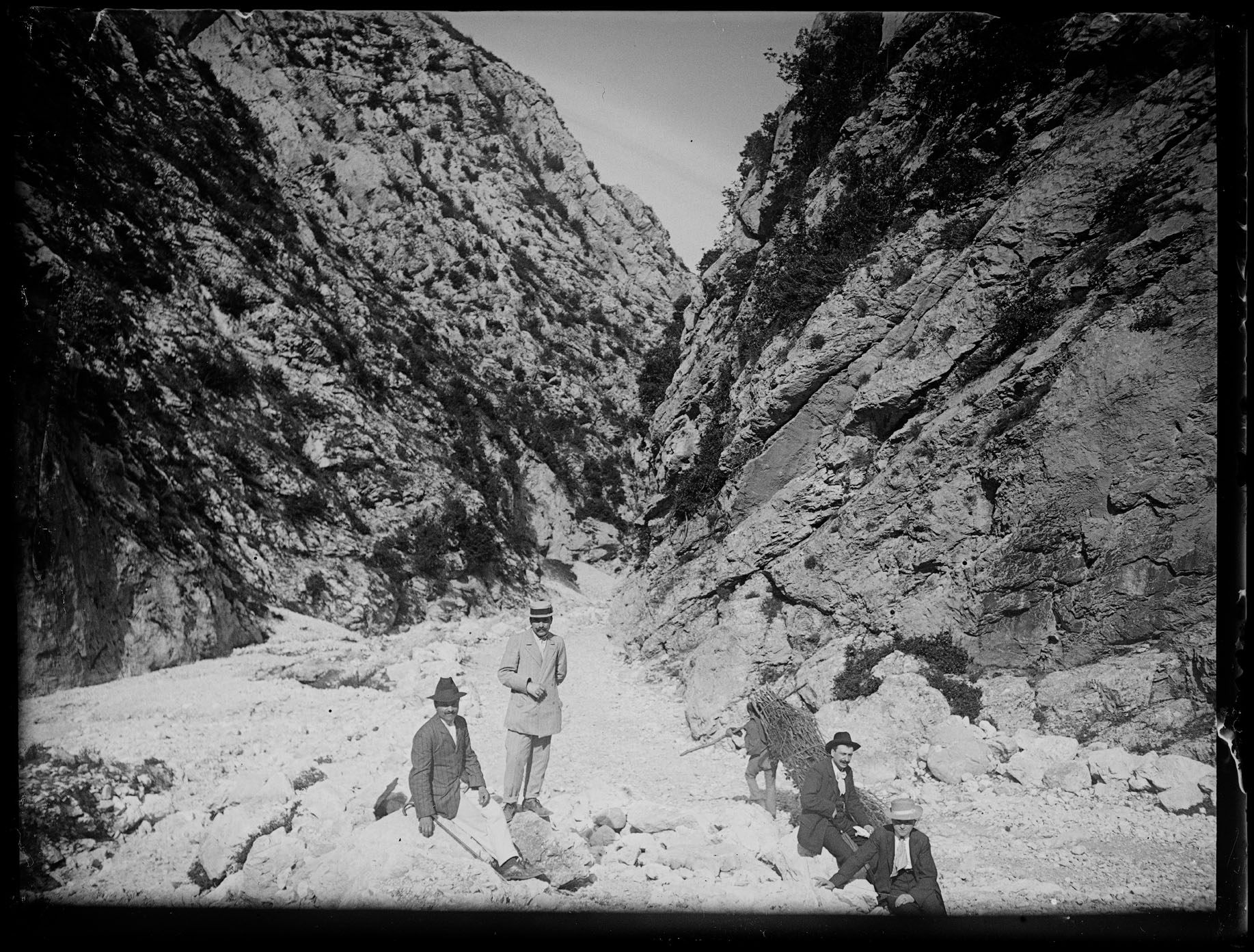 L1840 (negativo) di studio di vetrate artistiche Moretti-Caselli (fine/ inizio XX/ XXI)