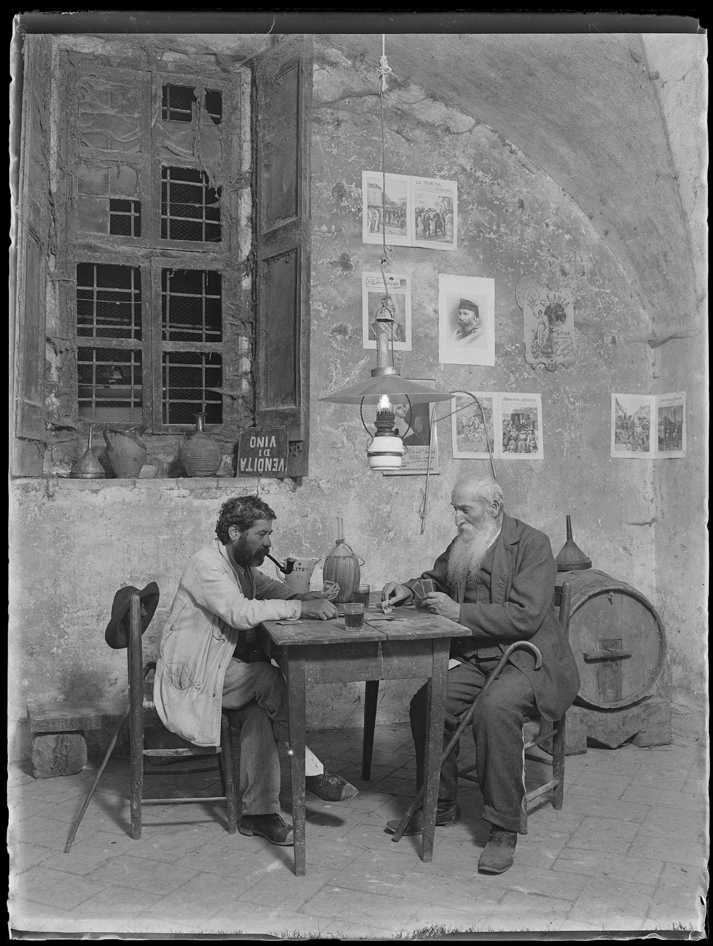 L1920 (negativo) di studio di vetrate artistiche Moretti-Caselli (fine/ inizio XX/ XXI)