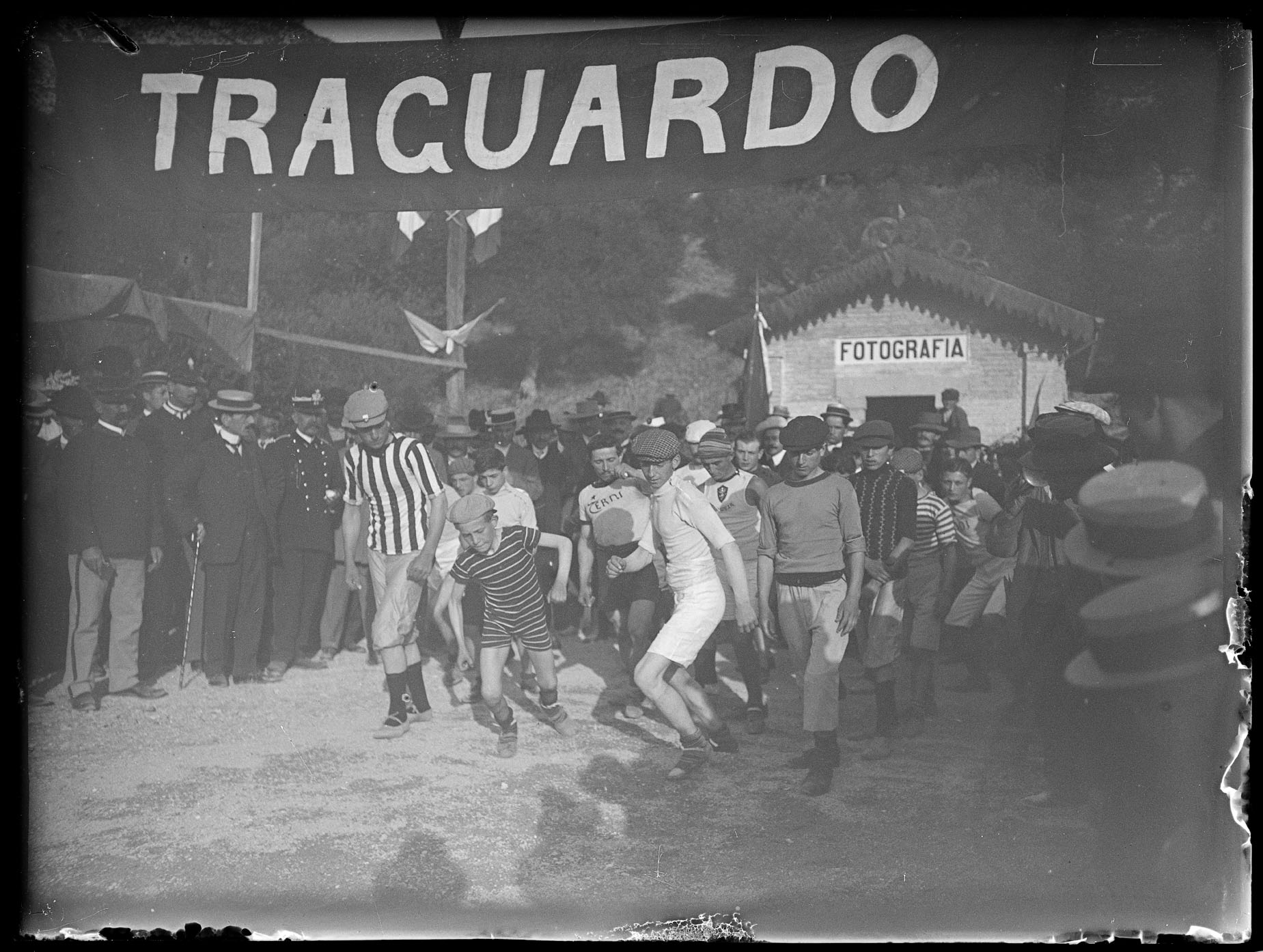 L1801 (negativo) di studio di vetrate artistiche Moretti-Caselli (fine/ inizio XX/ XXI)