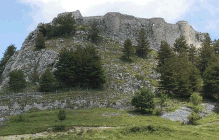 castello - Roccamandolfi (IS)  (XII, fine)