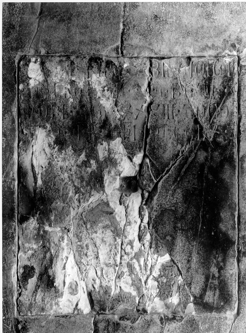 Bindo Riccioletti (lastra tombale) - bottega pisana (sec. XIV)