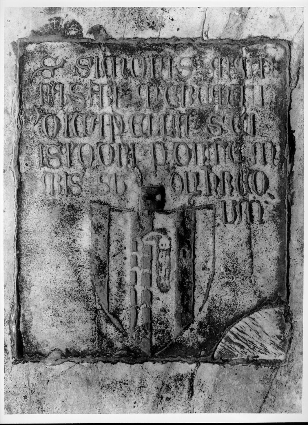 Simone della Cappella di S. Isidoro, mercante (lastra tombale) - bottega pisana (sec. XV)