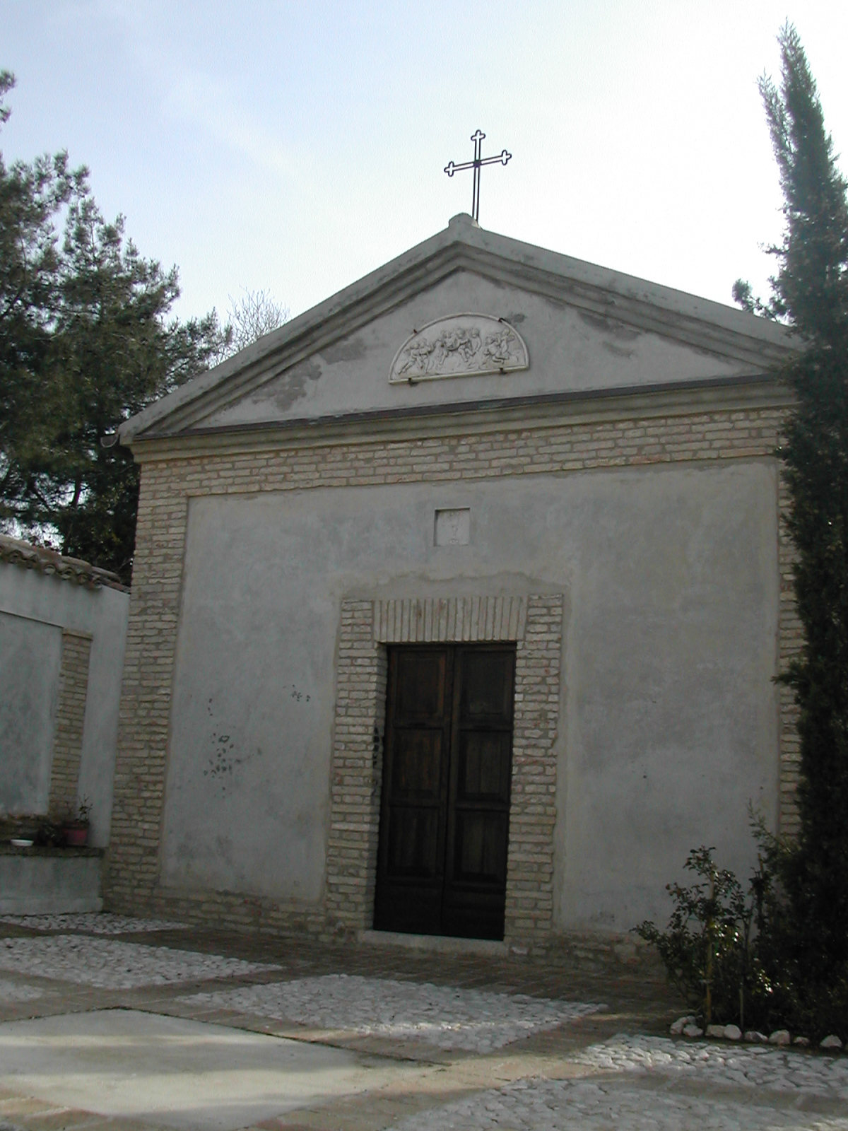 Chiesa di Francavilla (chiesa, privata) - Castel Colonna (AN) 
