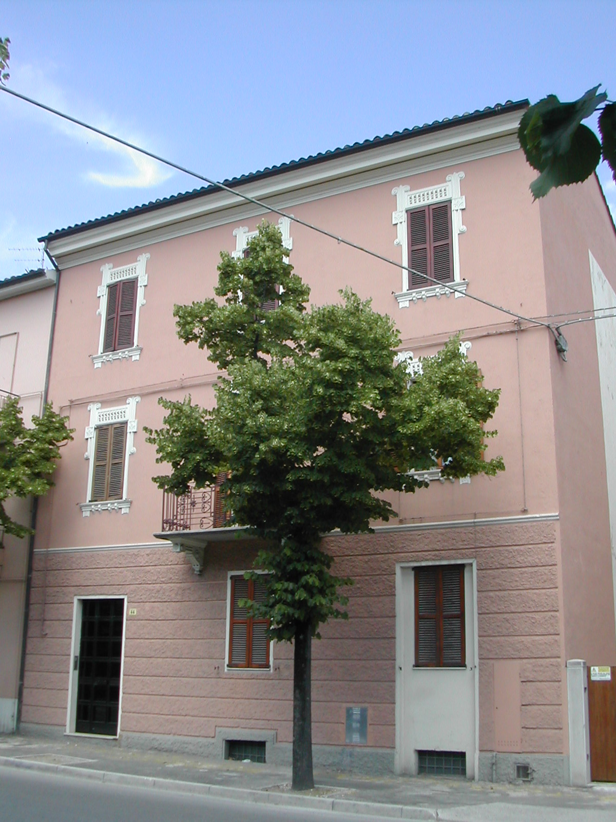 Palazzina di appartamenti (palazzina, di appartamenti) - Fabriano (AN) 