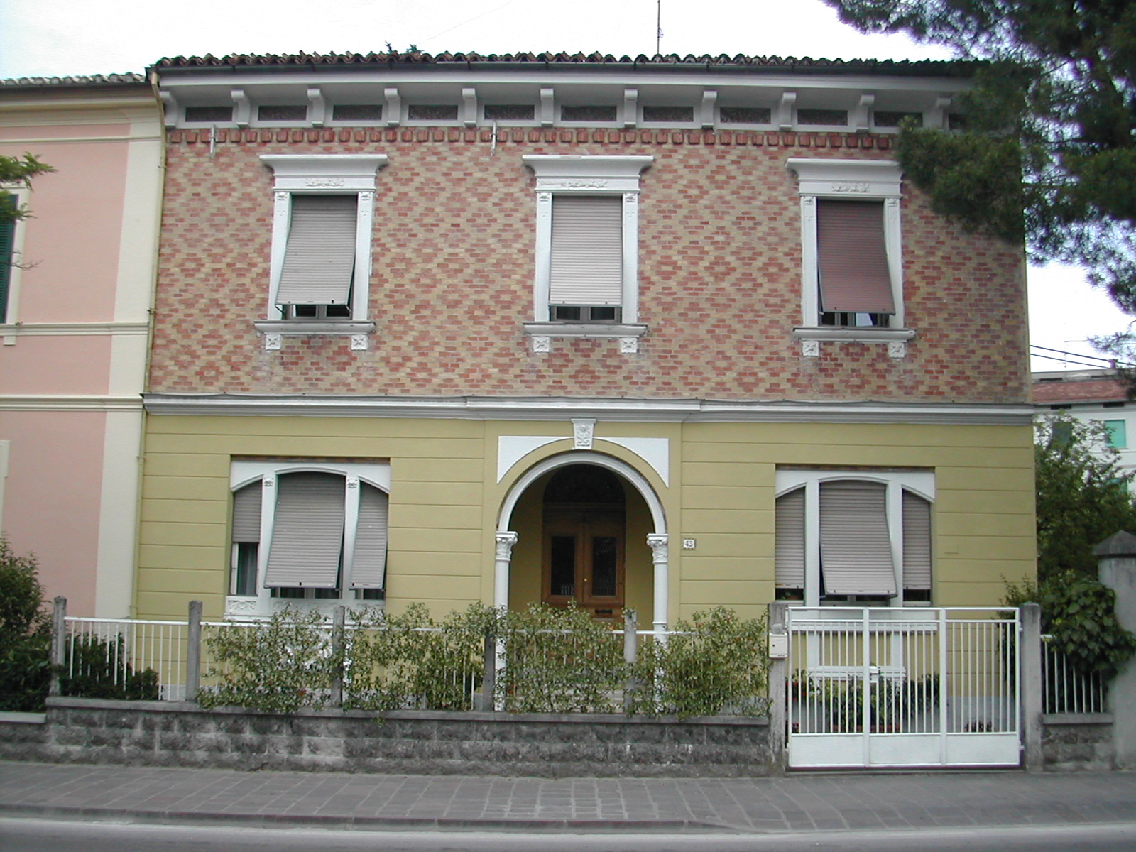 Villino unifamiliare (villino monofamiliare) - Fabriano (AN) 