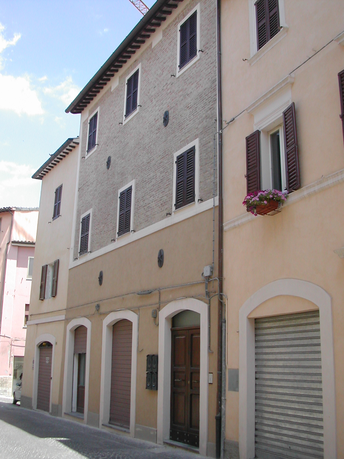 Palazzo in Via Cialdini, 113 (palazzo, di appartamenti) - Fabriano (AN) 