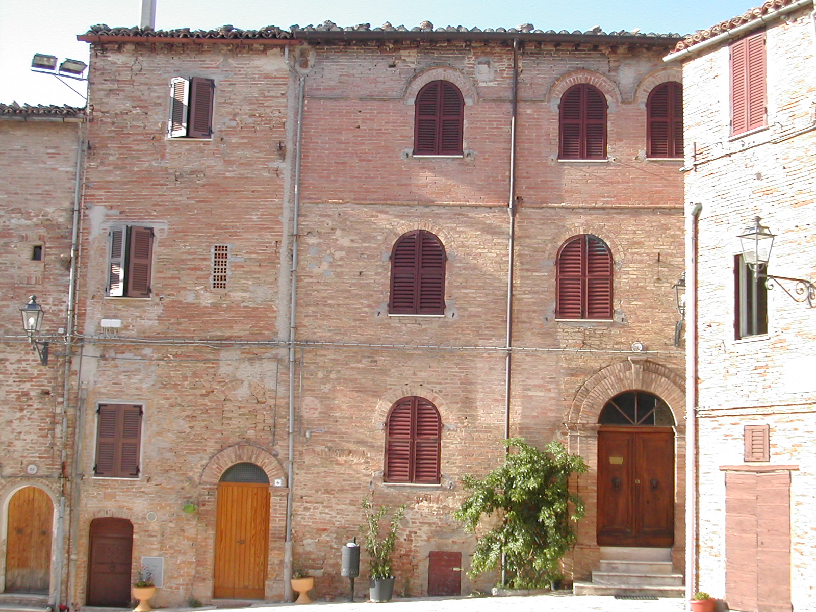 Palazzetto sulle mura del Castello (palazzetto, sulle mura) - Fabriano (AN) 