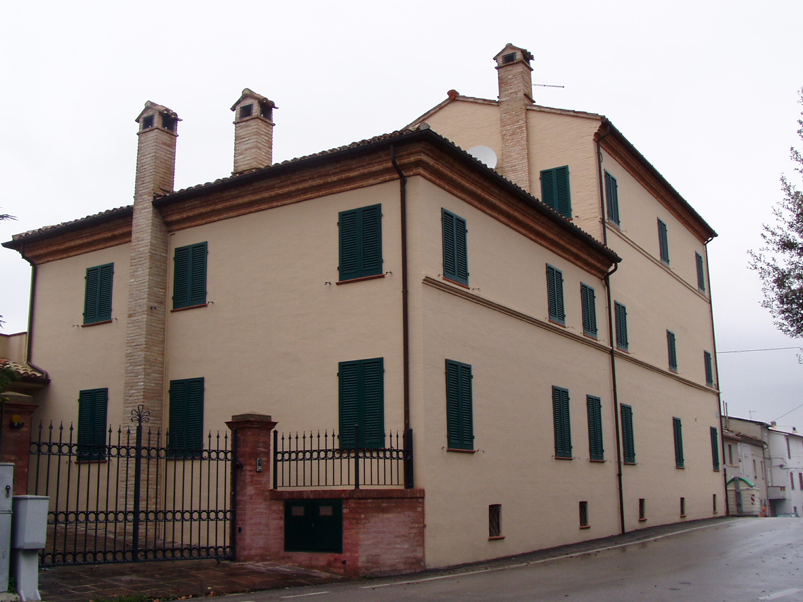 Palazzo Moreschi Rocchi (palazzo, nobiliare) - Santa Maria Nuova (AN) 