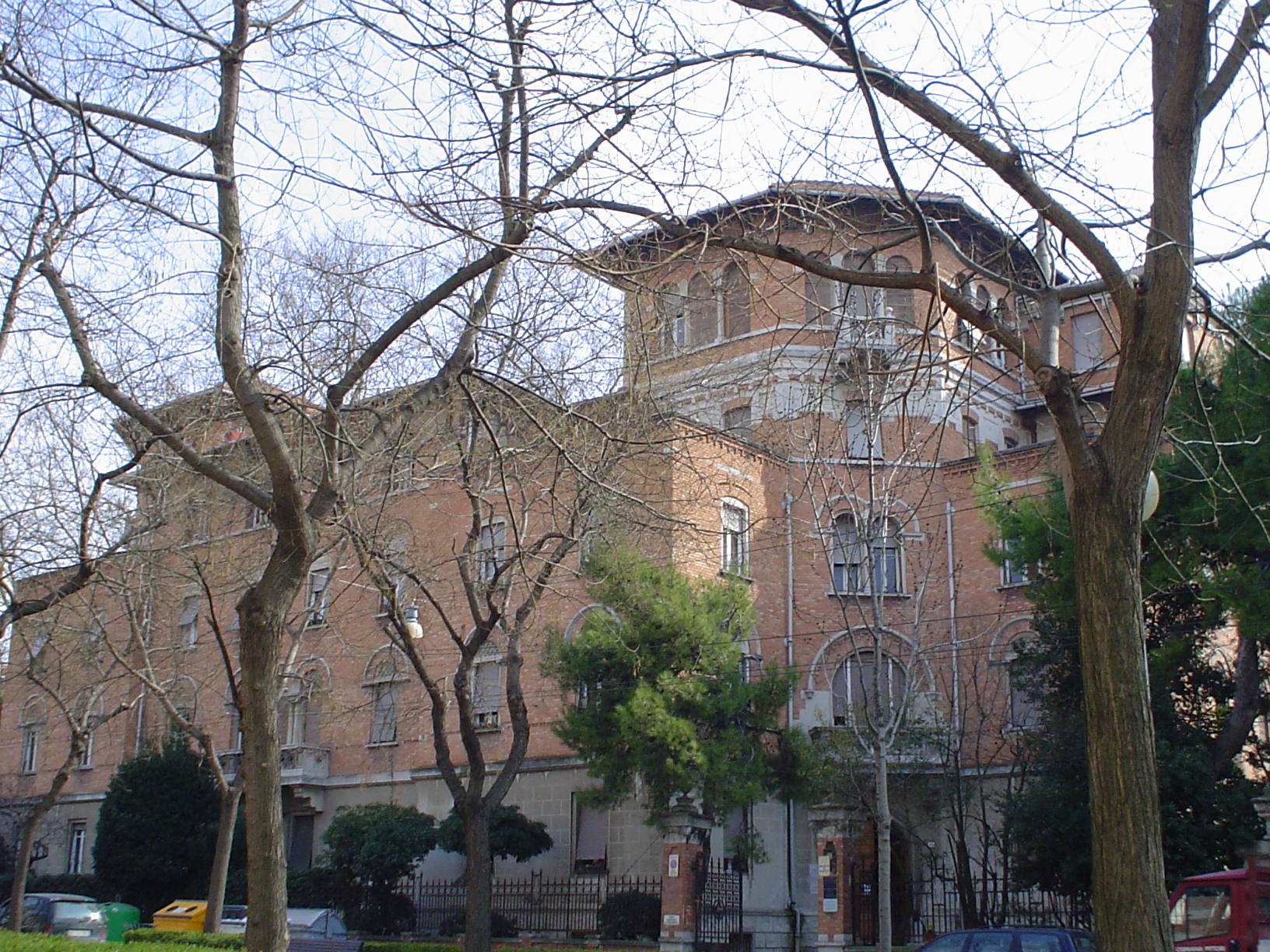 Palazzo in stile neoromanico (palazzo) - Ancona (AN) 