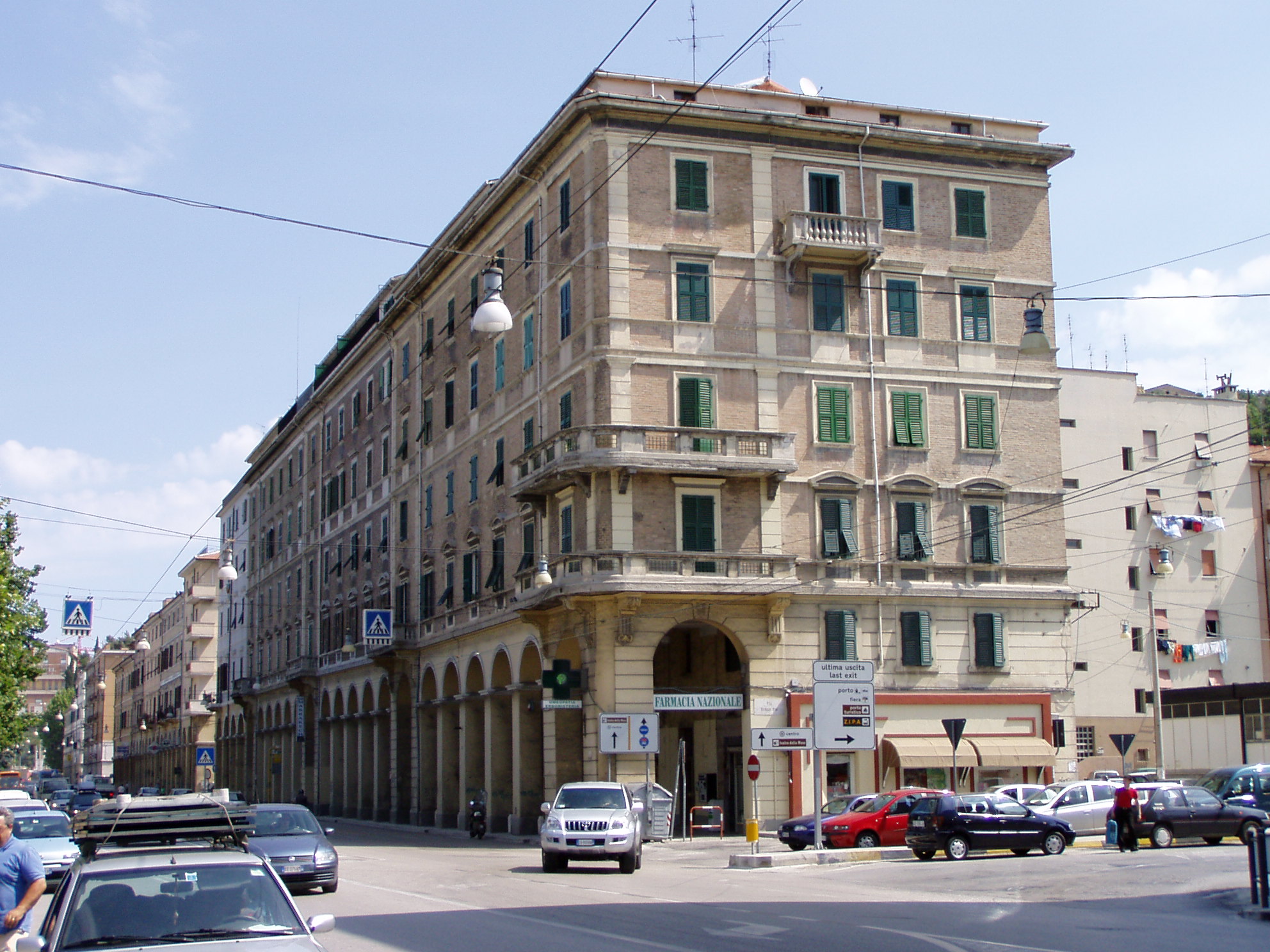 Palazzi di appartamenti (palazzo, di appartamenti) - Ancona (AN) 