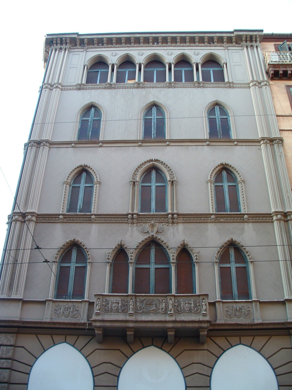 Palazzo in stile neogotico (palazzo, di appartamenti) - Ancona (AN) 