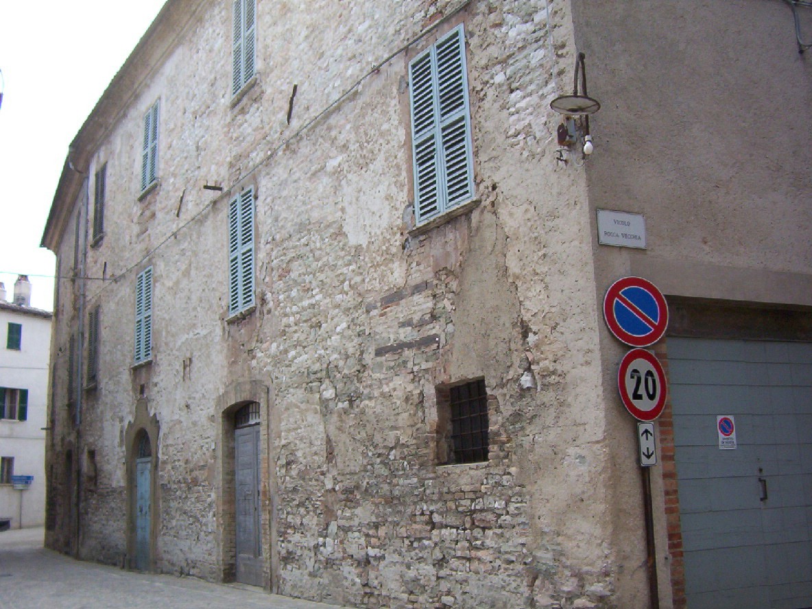 Palazzo Franceschini (palazzo, nobiliare) - Arcevia (AN) 