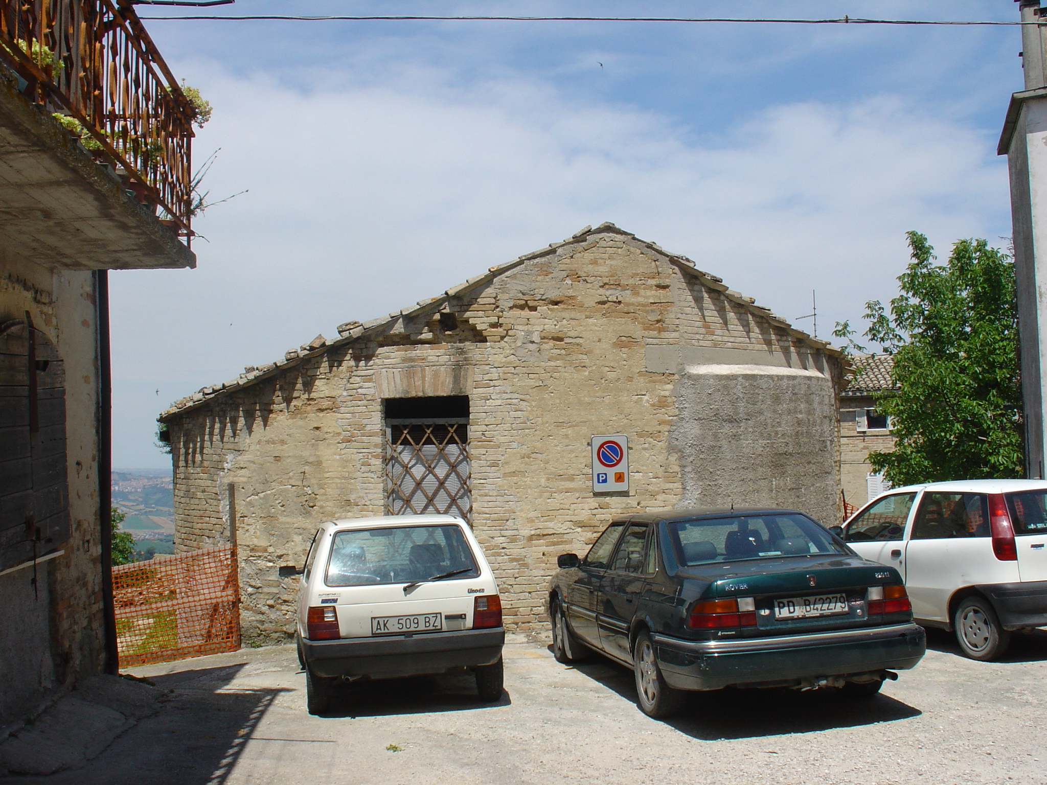 Neviera (neviera) - Monterubbiano (AP) 