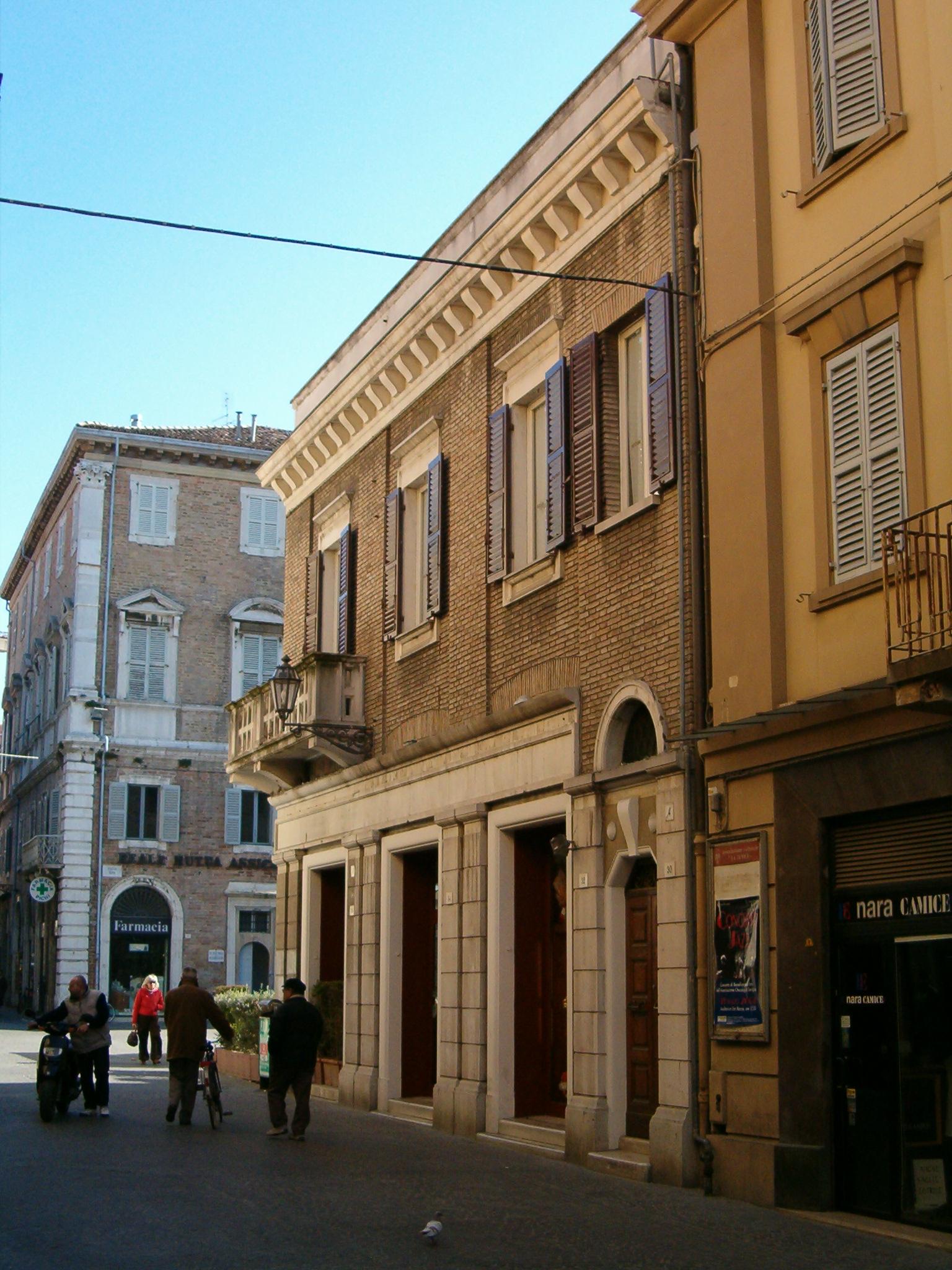 Palazzo di appartamenti (palazzo, di appartamenti) - Senigallia (AN) 