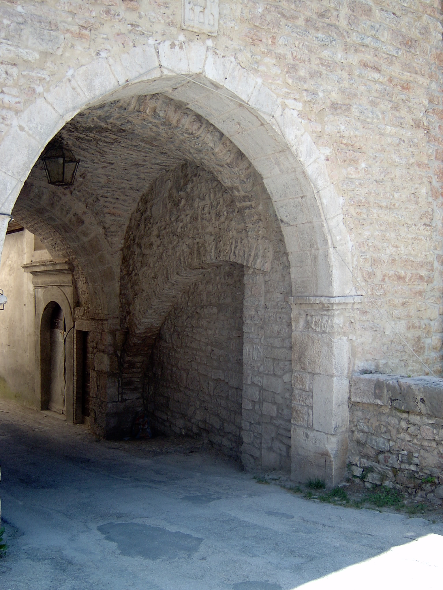 Canonica della Chiesa del Crocifisso (casa canonica) - Visso (MC) 