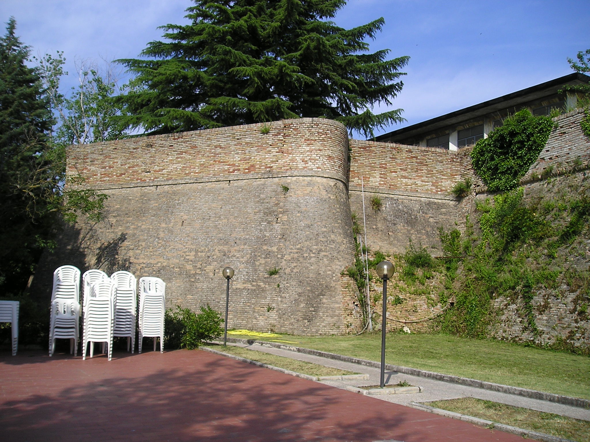 Bastione della SS. Trinità (bastione) - Urbino (PU) 