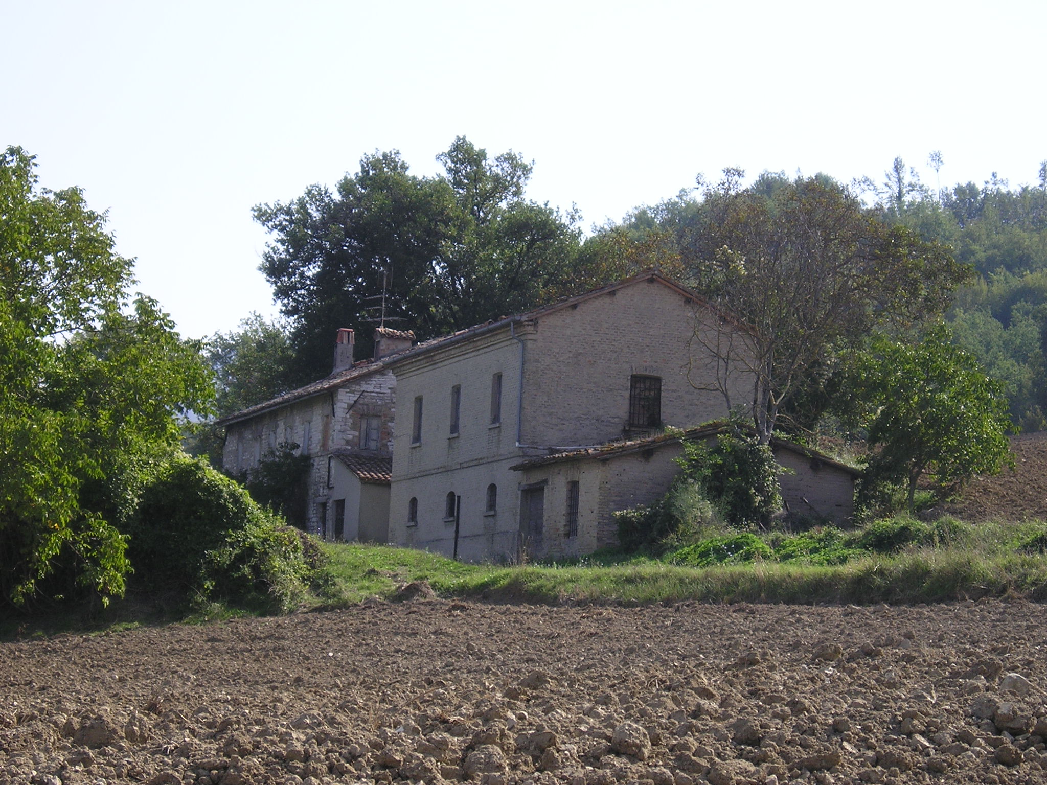 Magazzino di Cà La Betta (annesso agricolo, edificio di servizio annesso alla residenza) - Urbino (PU) 