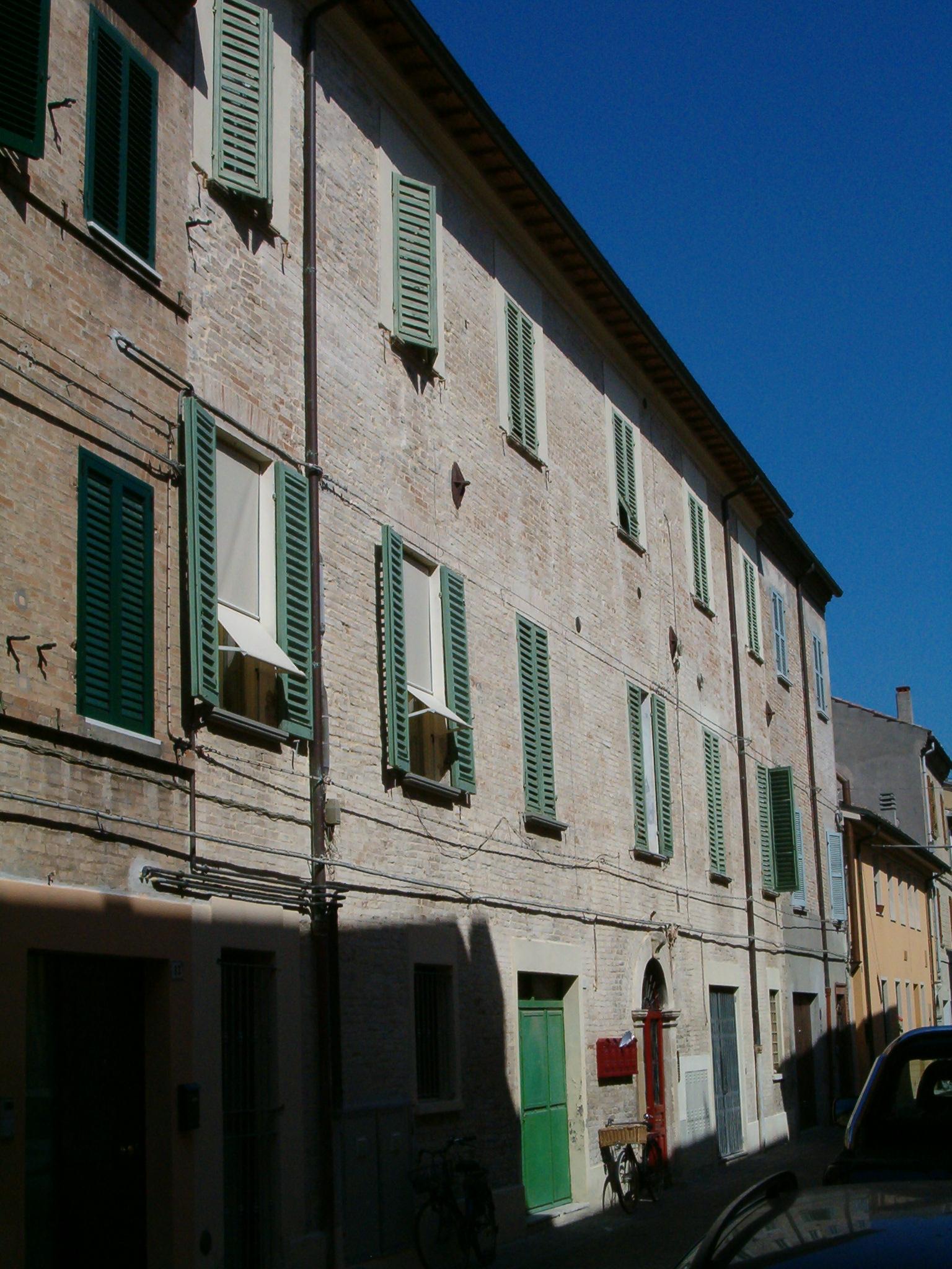 Palazzo di appartamenti (palazzo, di appartamenti) - Pesaro (PU) 