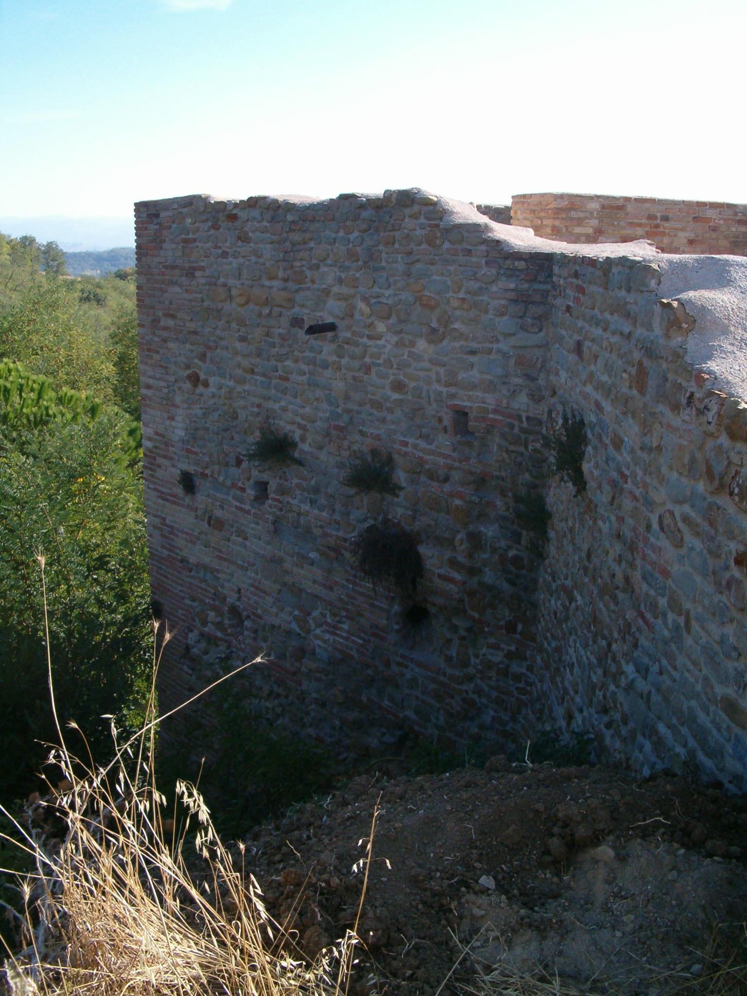 Torrione (torrione, delle mura castellane) - Pesaro (PU) 
