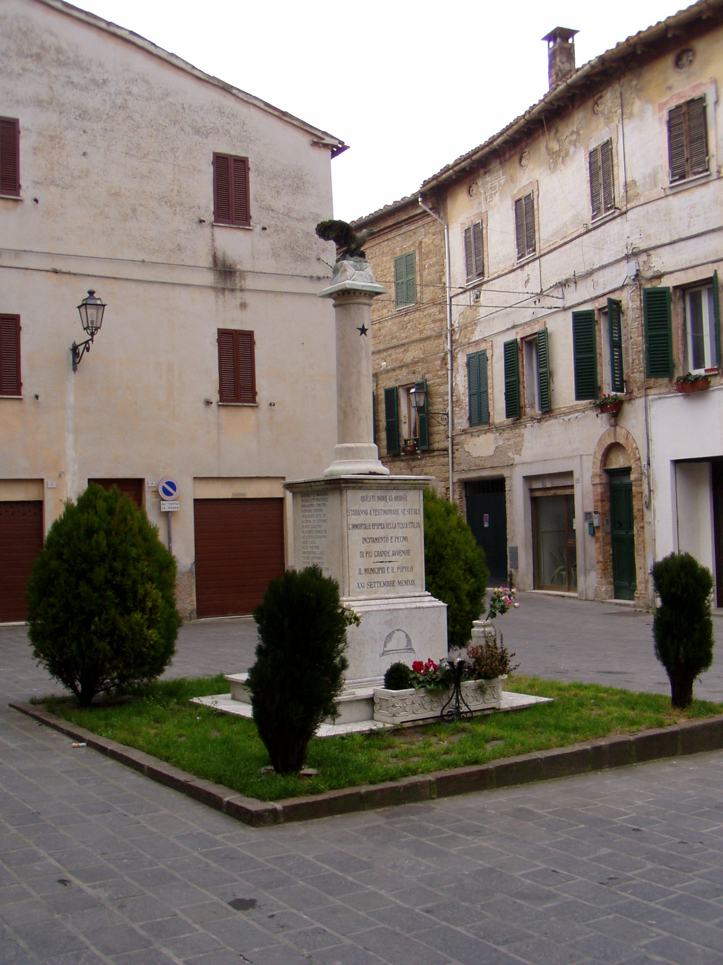 Monumento ai Caduti (monumento ai Caduti) - Staffolo (AN) 