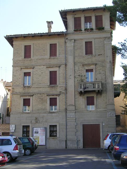 Casa Frezzini (palazzina, di appartamenti) - Osimo (AN) 