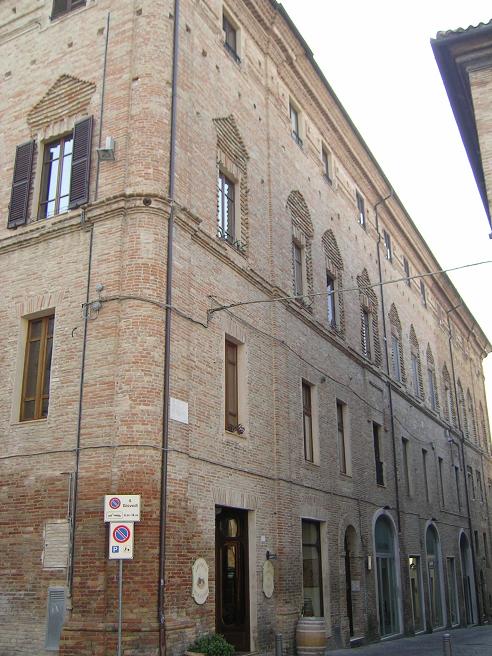 Palazzo Pini (palazzo, signorile) - Osimo (AN) 