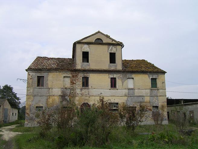 Bigattiera di via Montefanese 45 (casa colonica, bigattiera) - Osimo (AN) 
