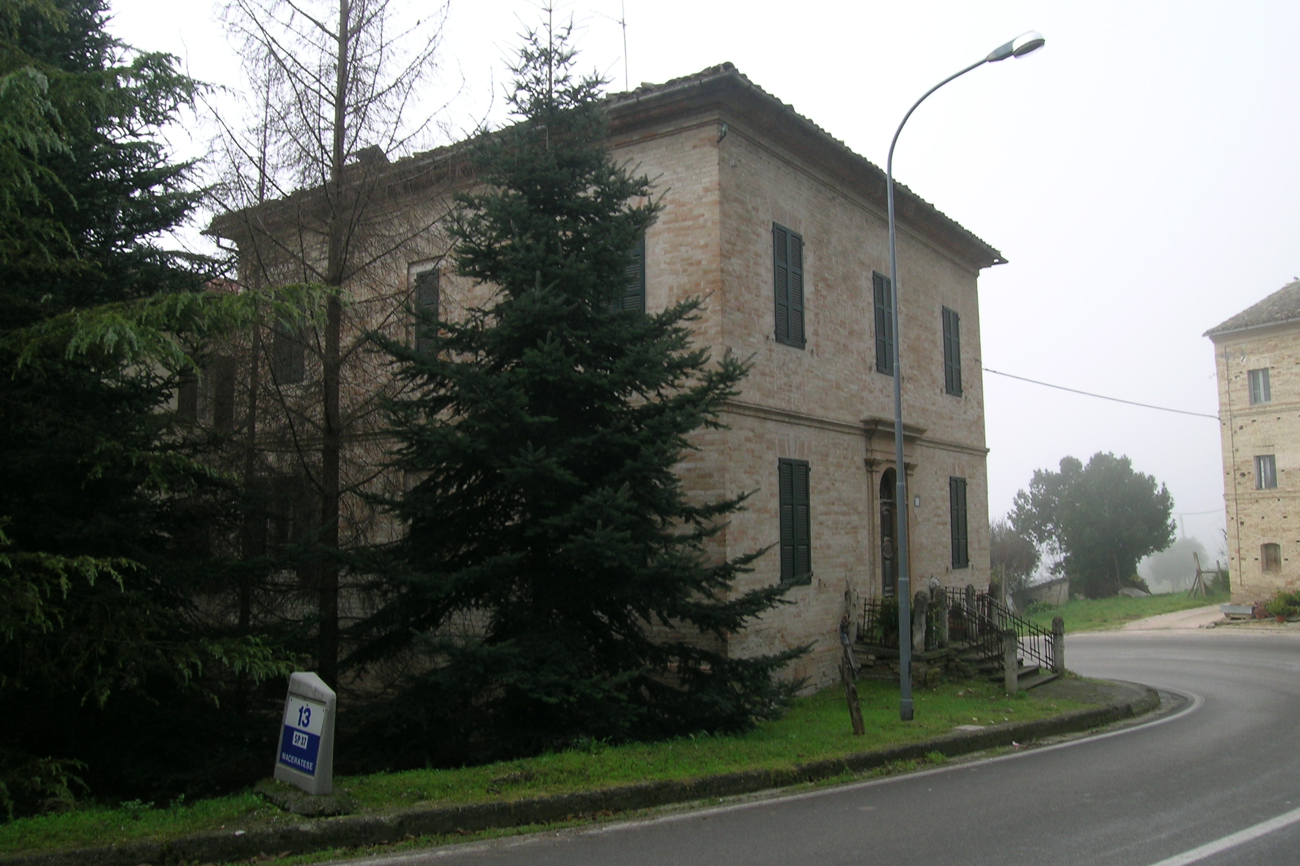 Casa isolata (casa isolata) - Francavilla d'Ete (AP) 