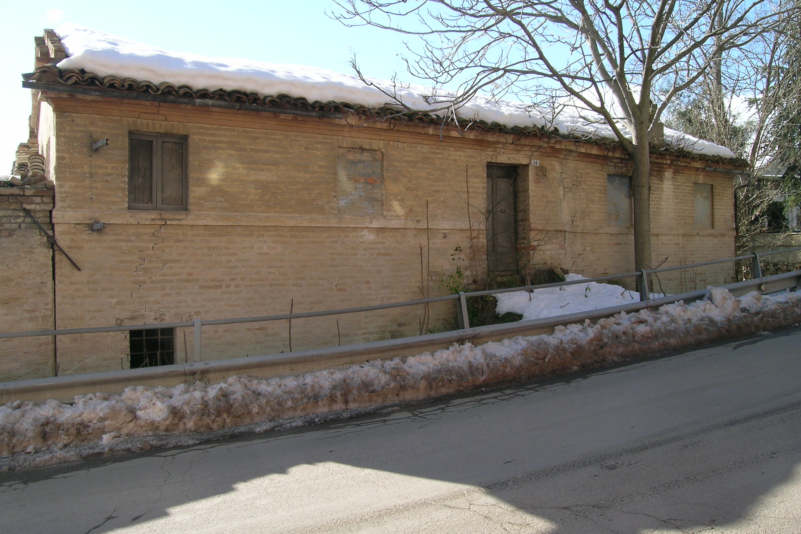 Casa isolata (casa isolata) - Monte San Pietrangeli (AP) 