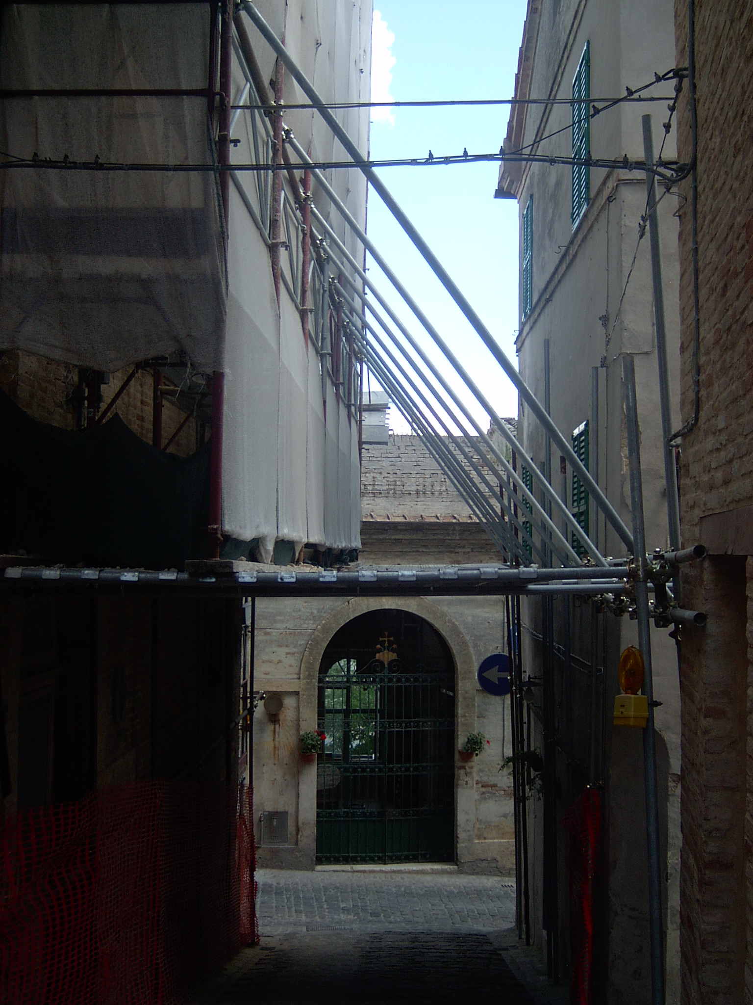 Officina (officina) - Pollenza (MC) 