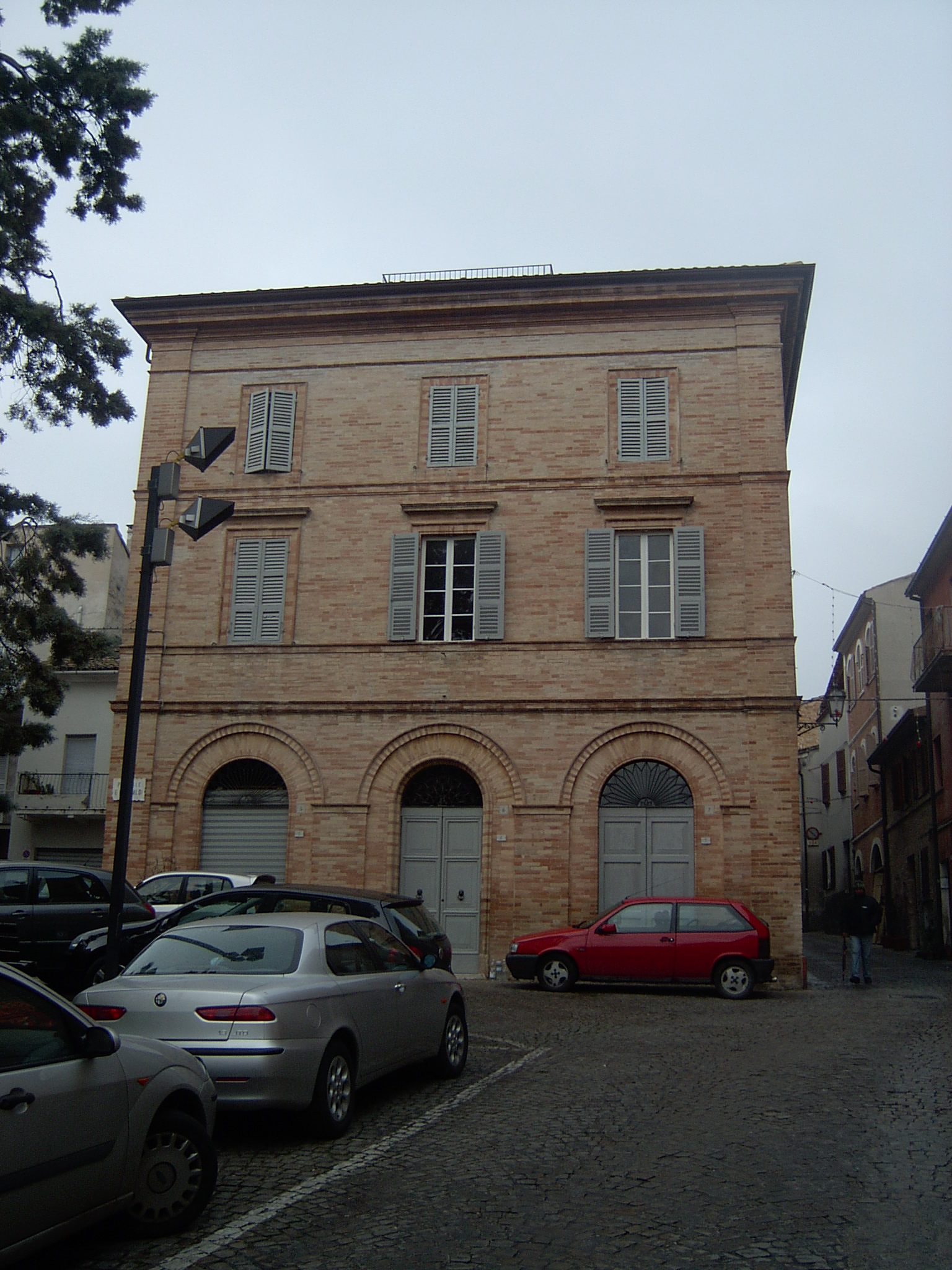 Palazzo di appartamenti (palazzo, di appartamenti) - Civitanova Marche (MC) 