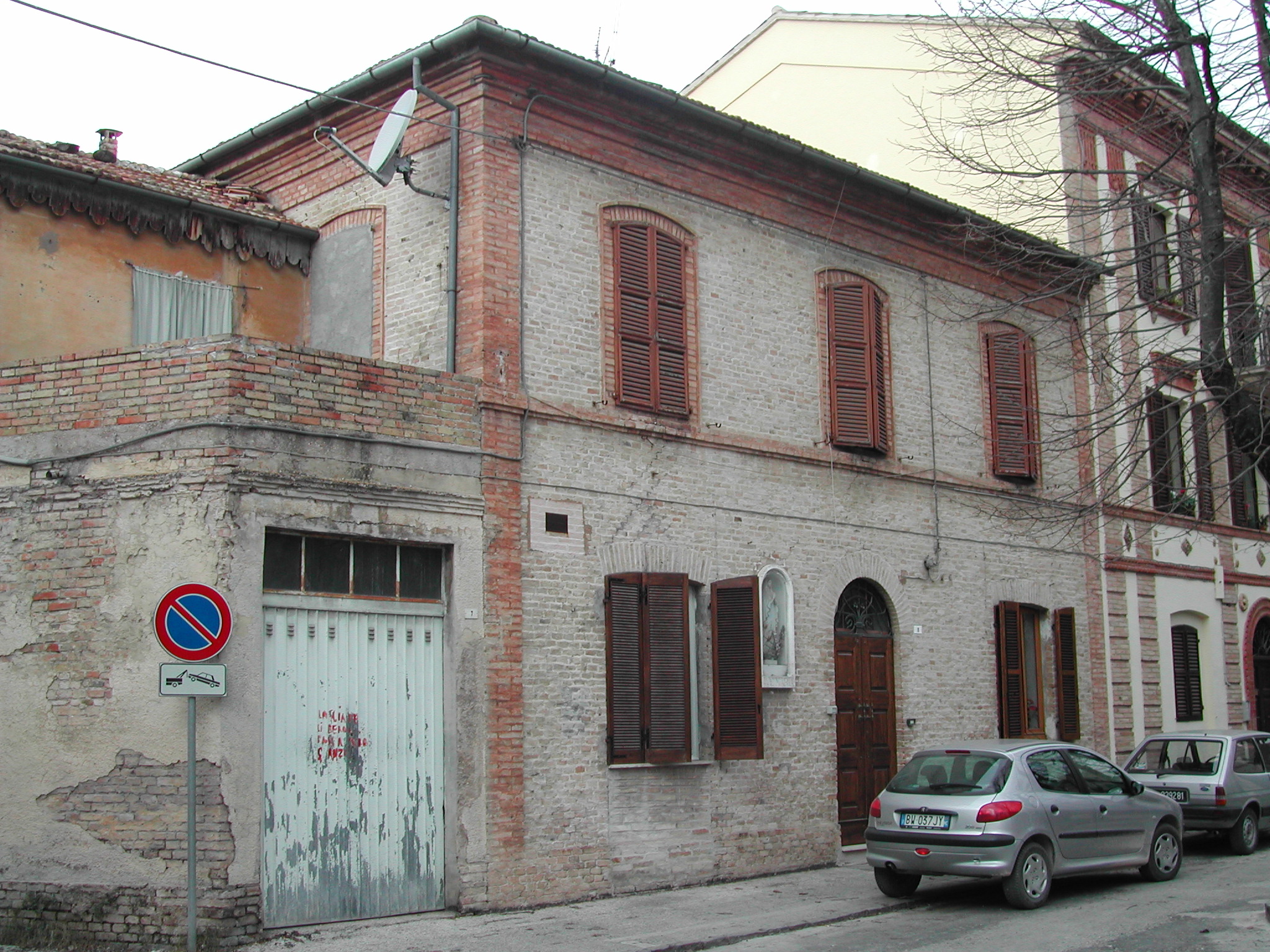 Casa a schiera (casa a schiera) - Tolentino (MC) 