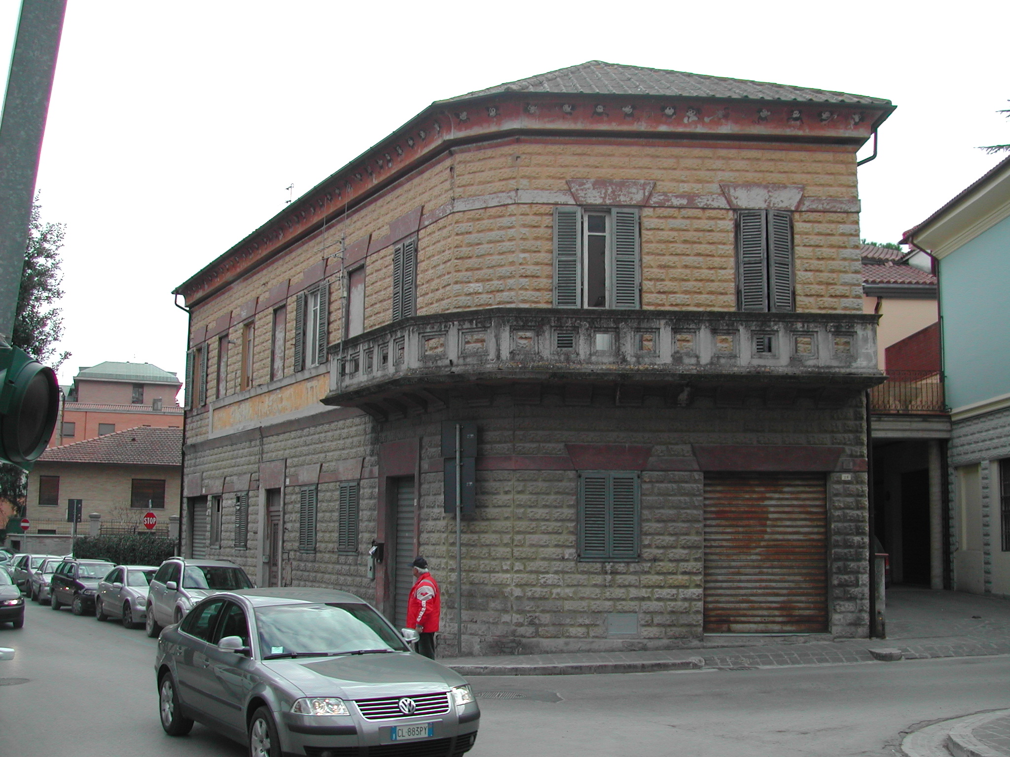 Palazzina isolata (palazzina isolata) - Tolentino (MC) 