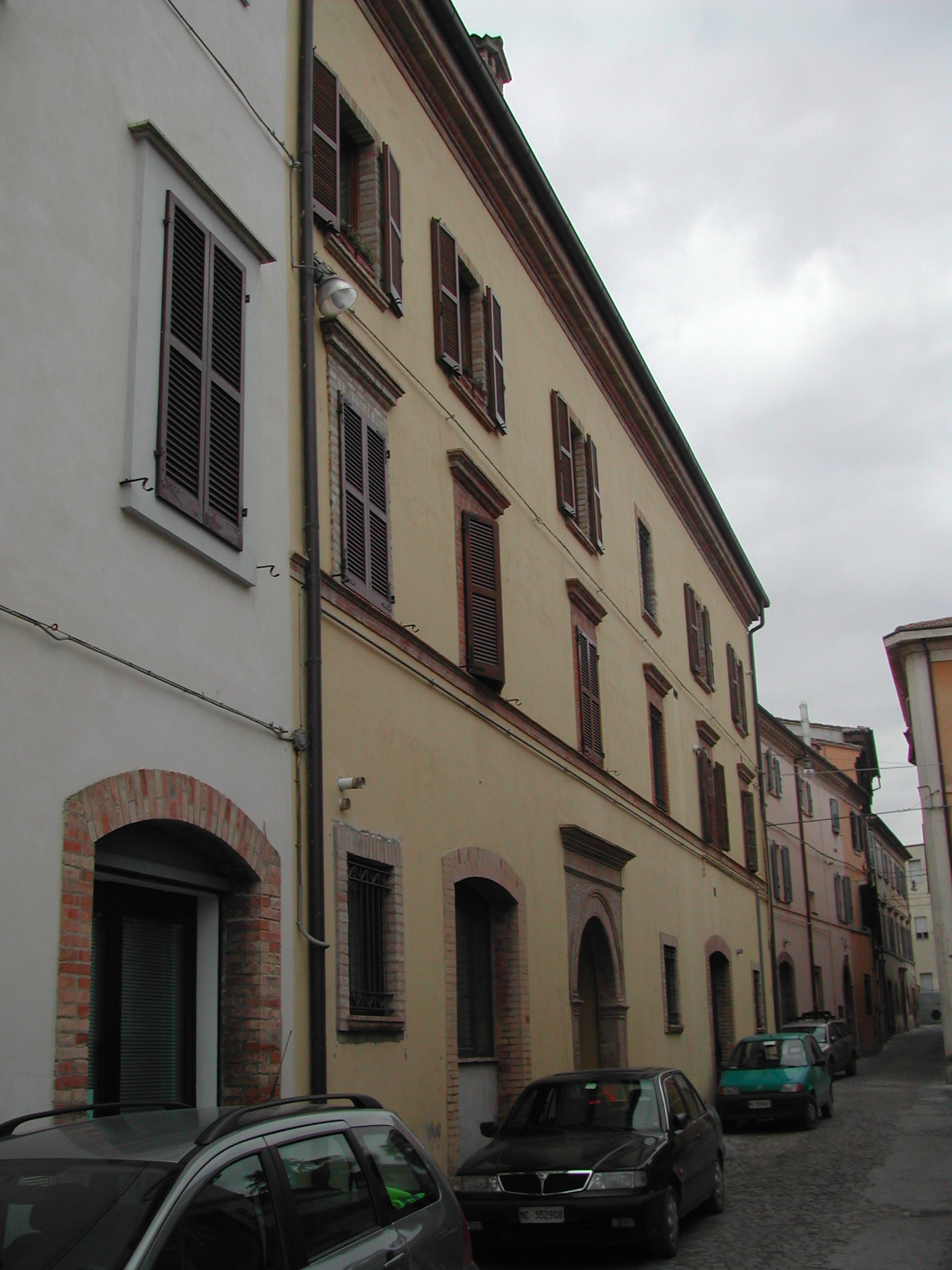 Palazzetto a schiera (palazzetto a schiera) - Tolentino (MC) 
