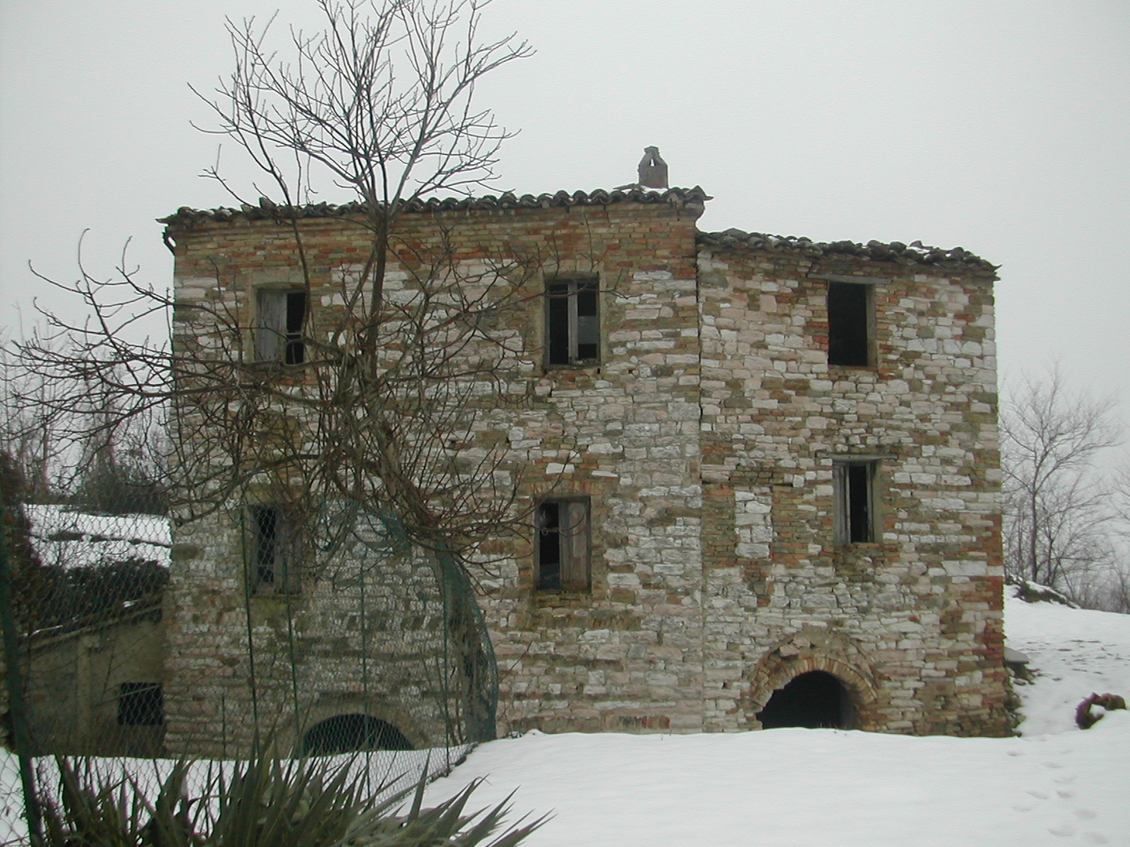 Casa torre (casa, torre) - Sassoferrato (AN) 