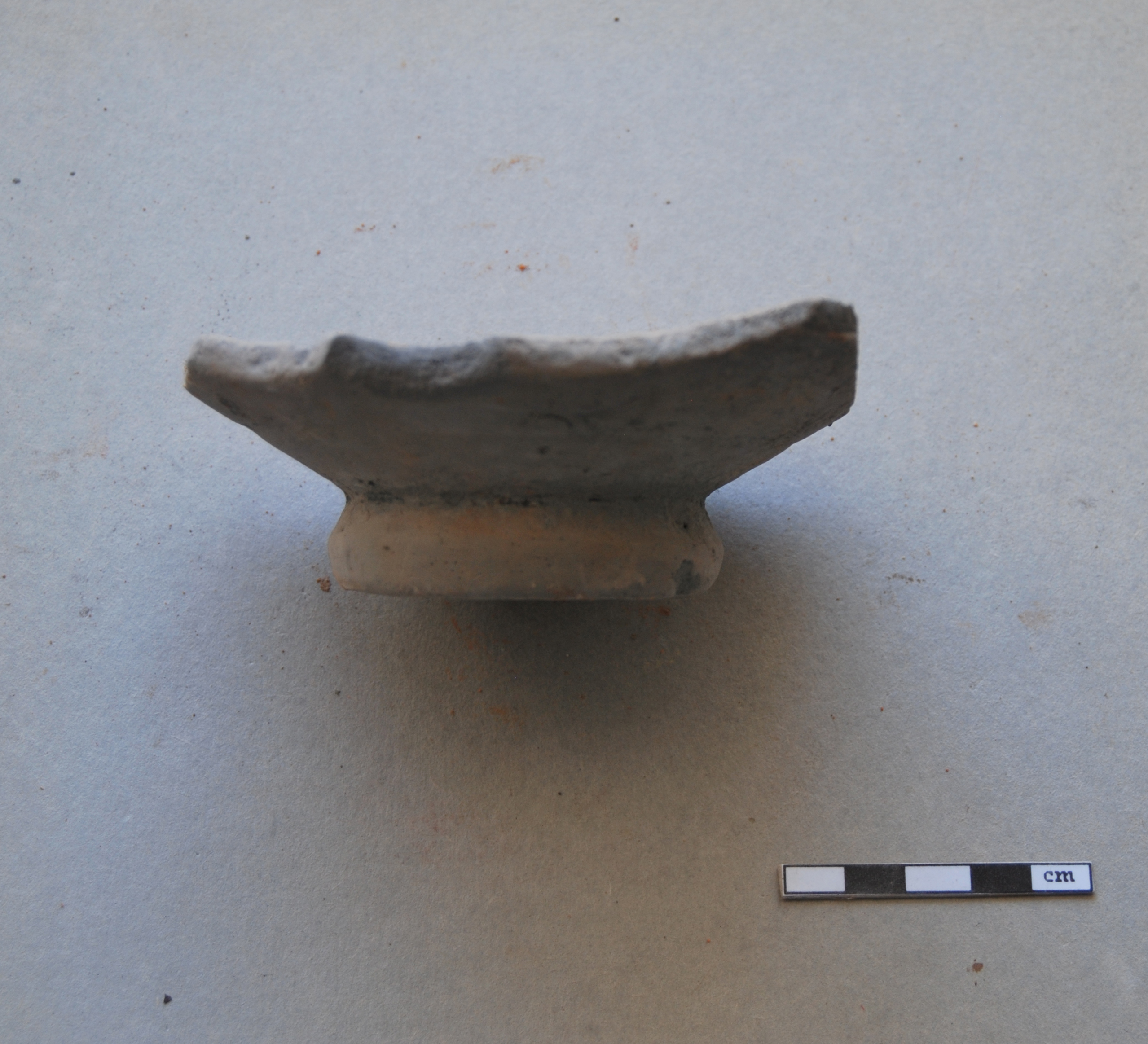 piatto, ceramica a vernice nera (II a.C)