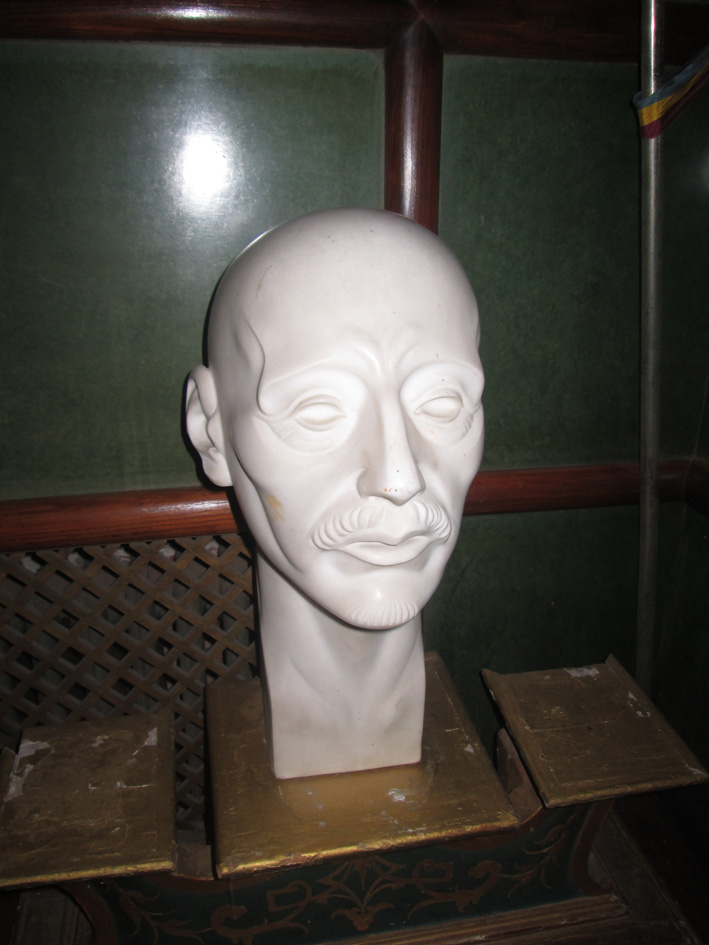 Ritratto di Gabriele d'Annunzio (busto, opera isolata) di Failli D (XX)