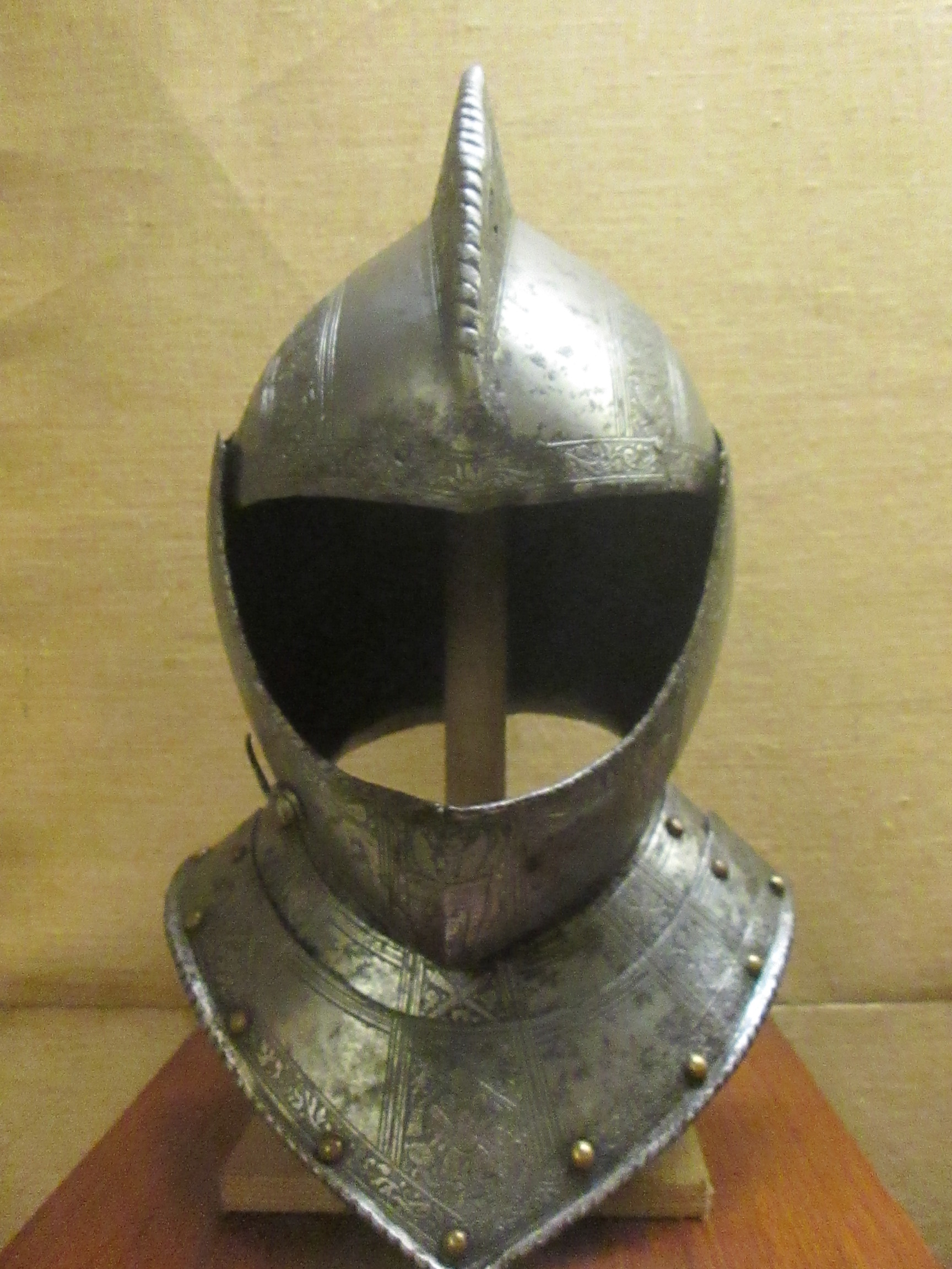 elmo - ambito italiano (ultimo quarto XVI)